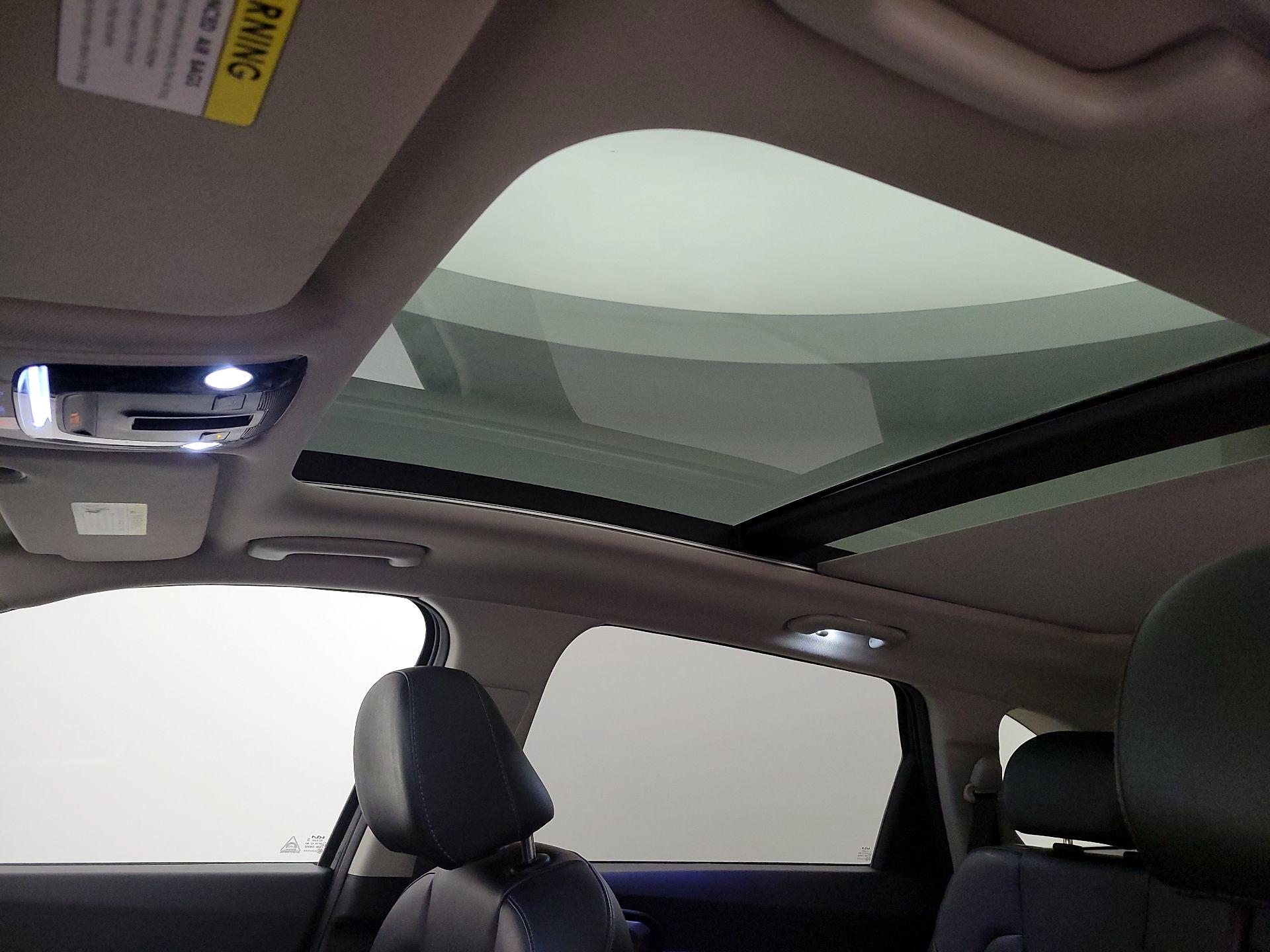 Thumbnail: 2022 Kia Sorento - 19