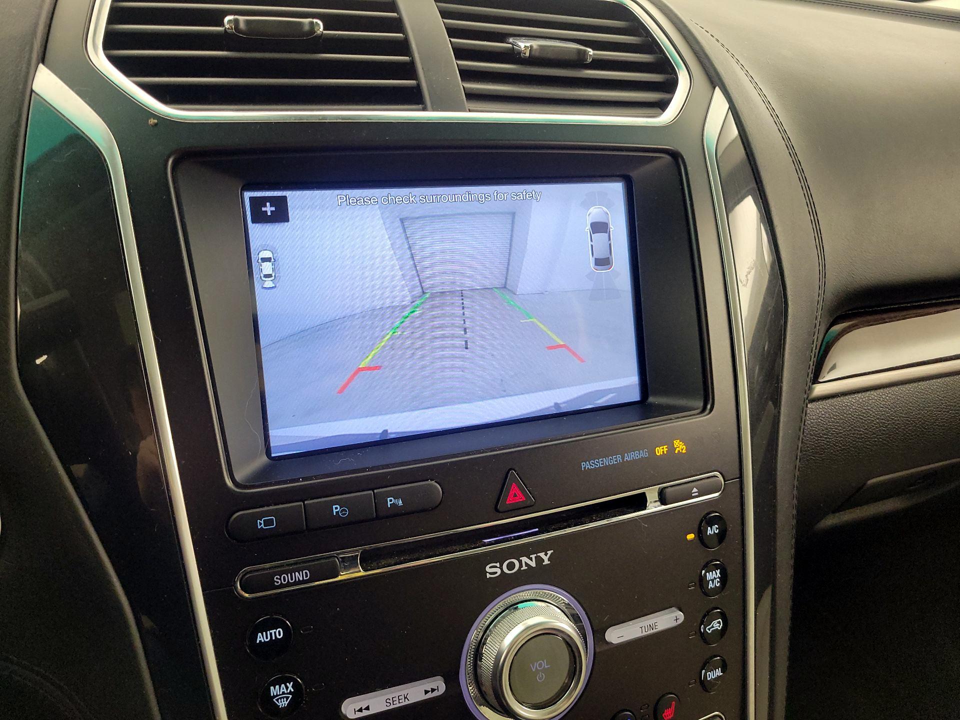 Thumbnail: 2017 Ford Explorer - 15