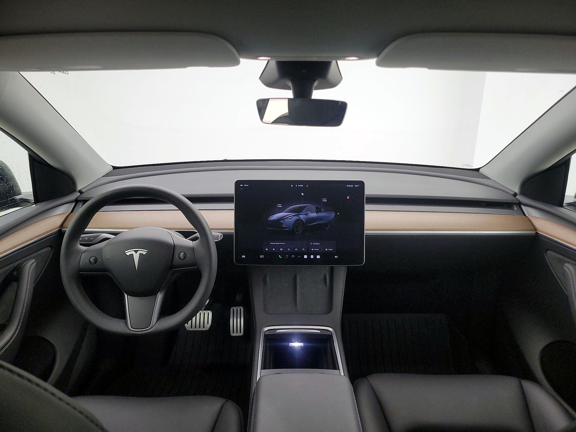 Thumbnail: 2024 Tesla Model Y - 9