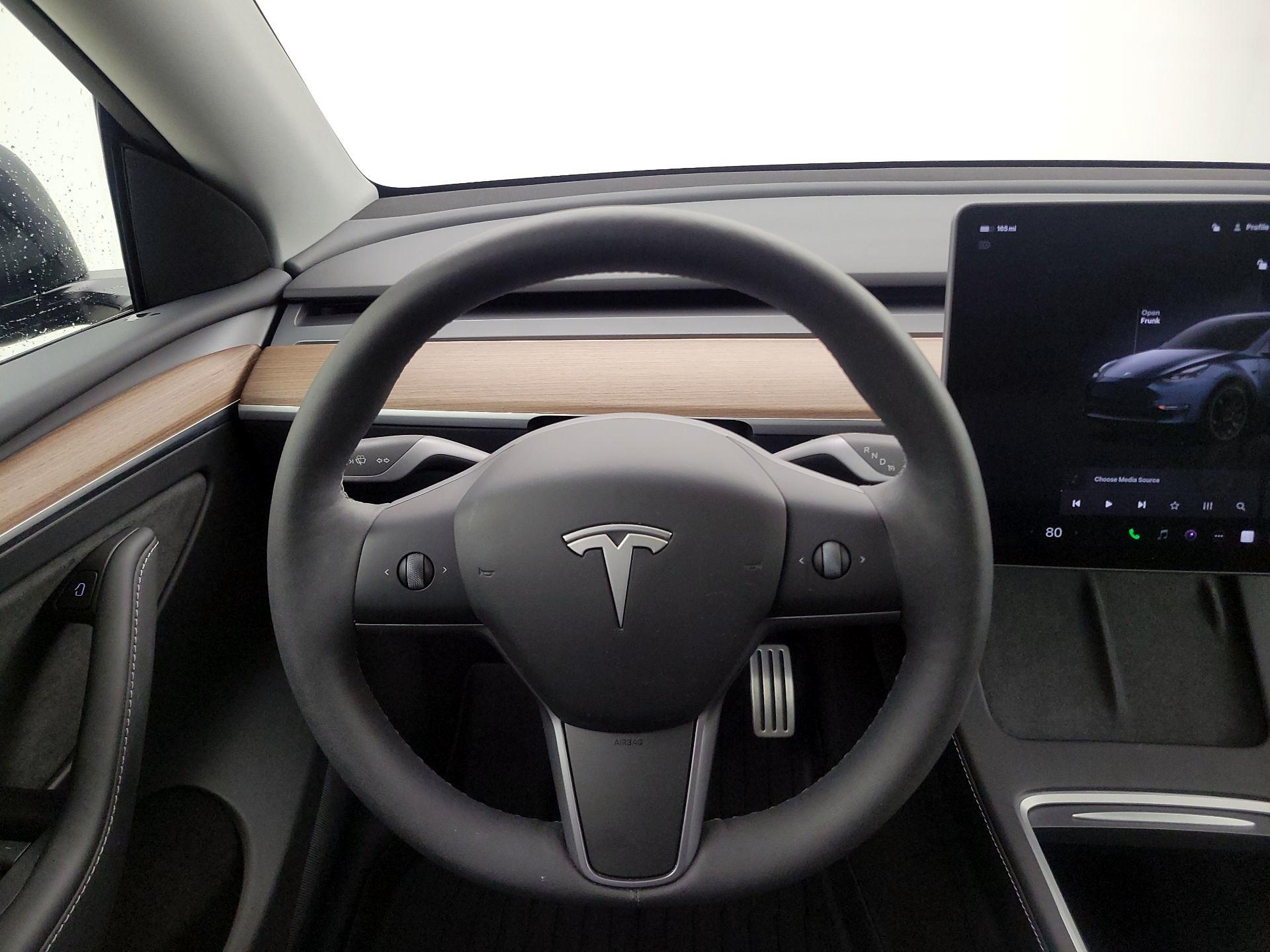 Thumbnail: 2024 Tesla Model Y - 10