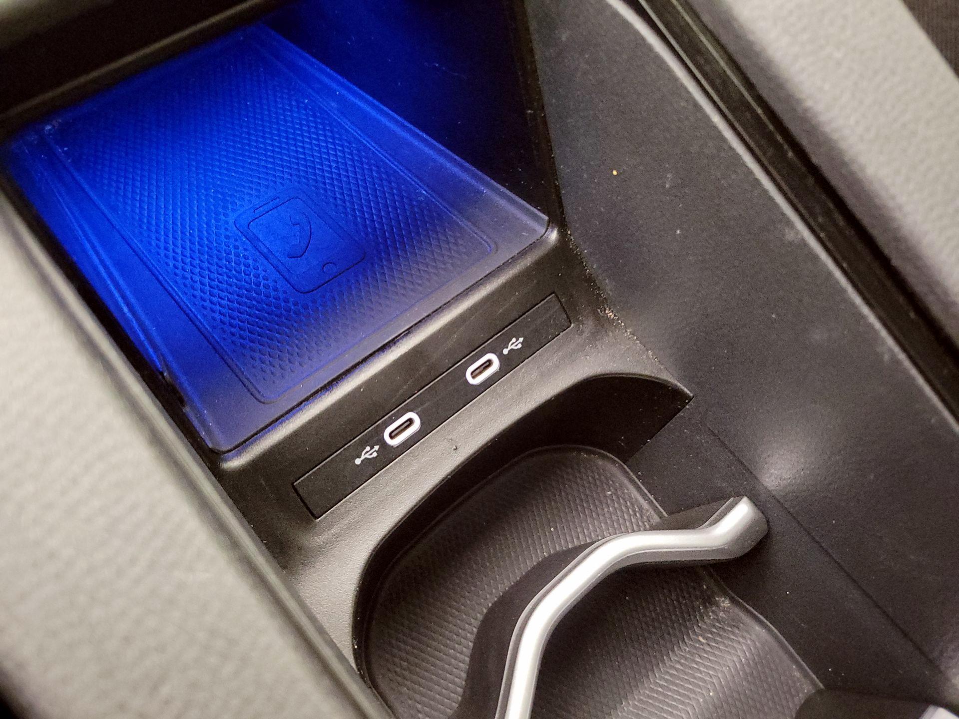 Thumbnail: 2021 Volkswagen ID.4 - 19