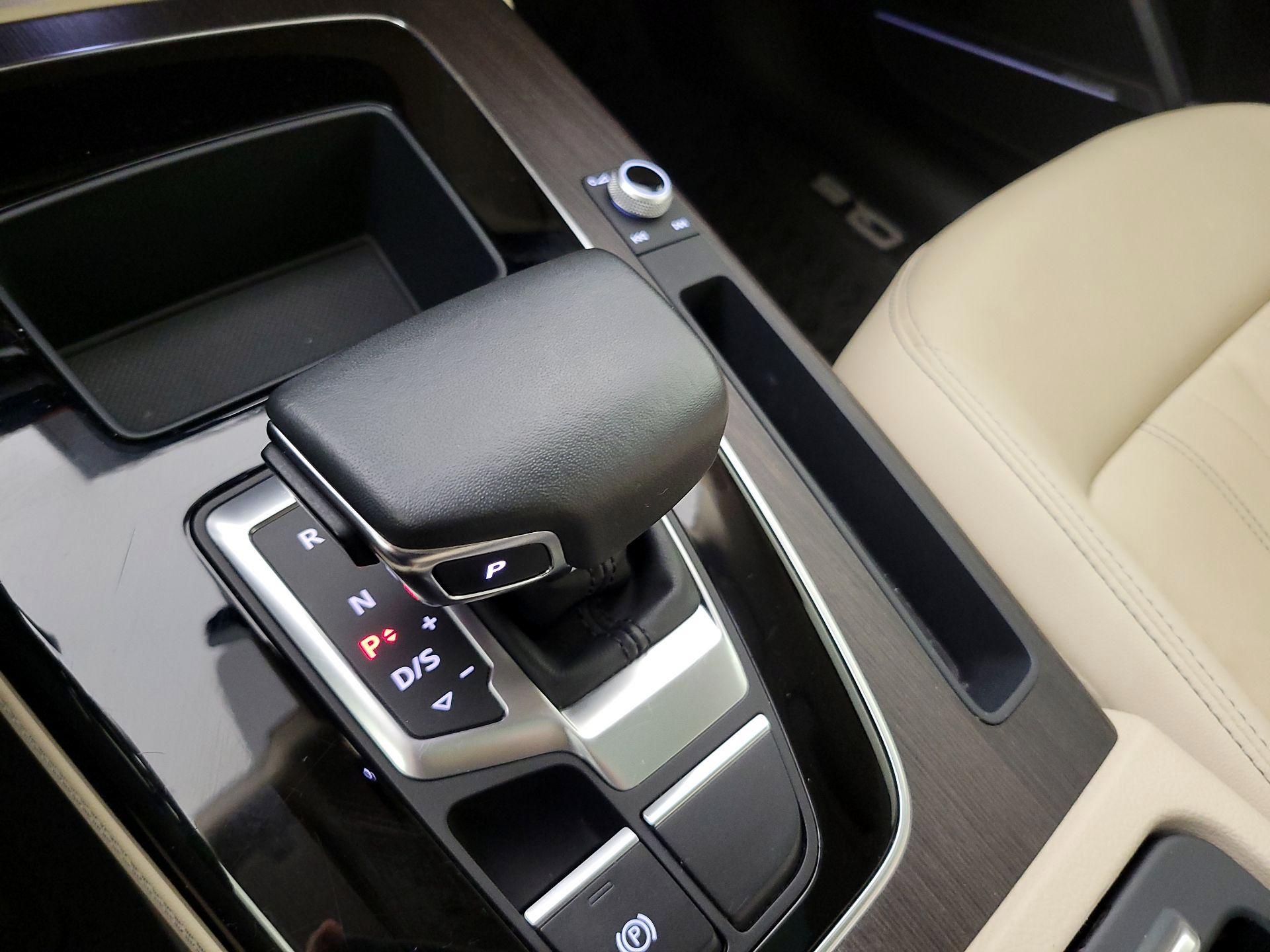 Thumbnail: 2022 Audi Q5 - 17