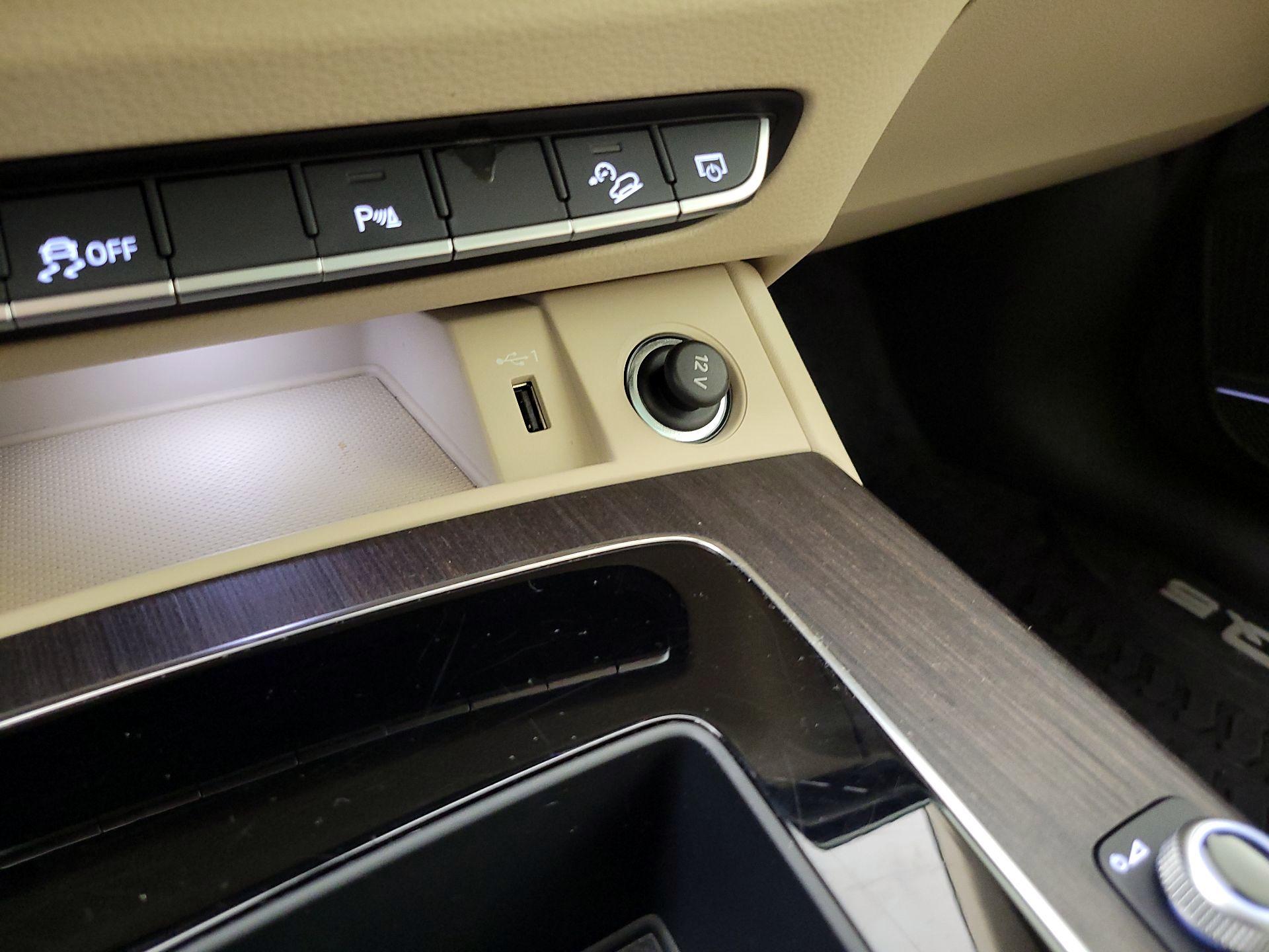 Thumbnail: 2022 Audi Q5 - 18