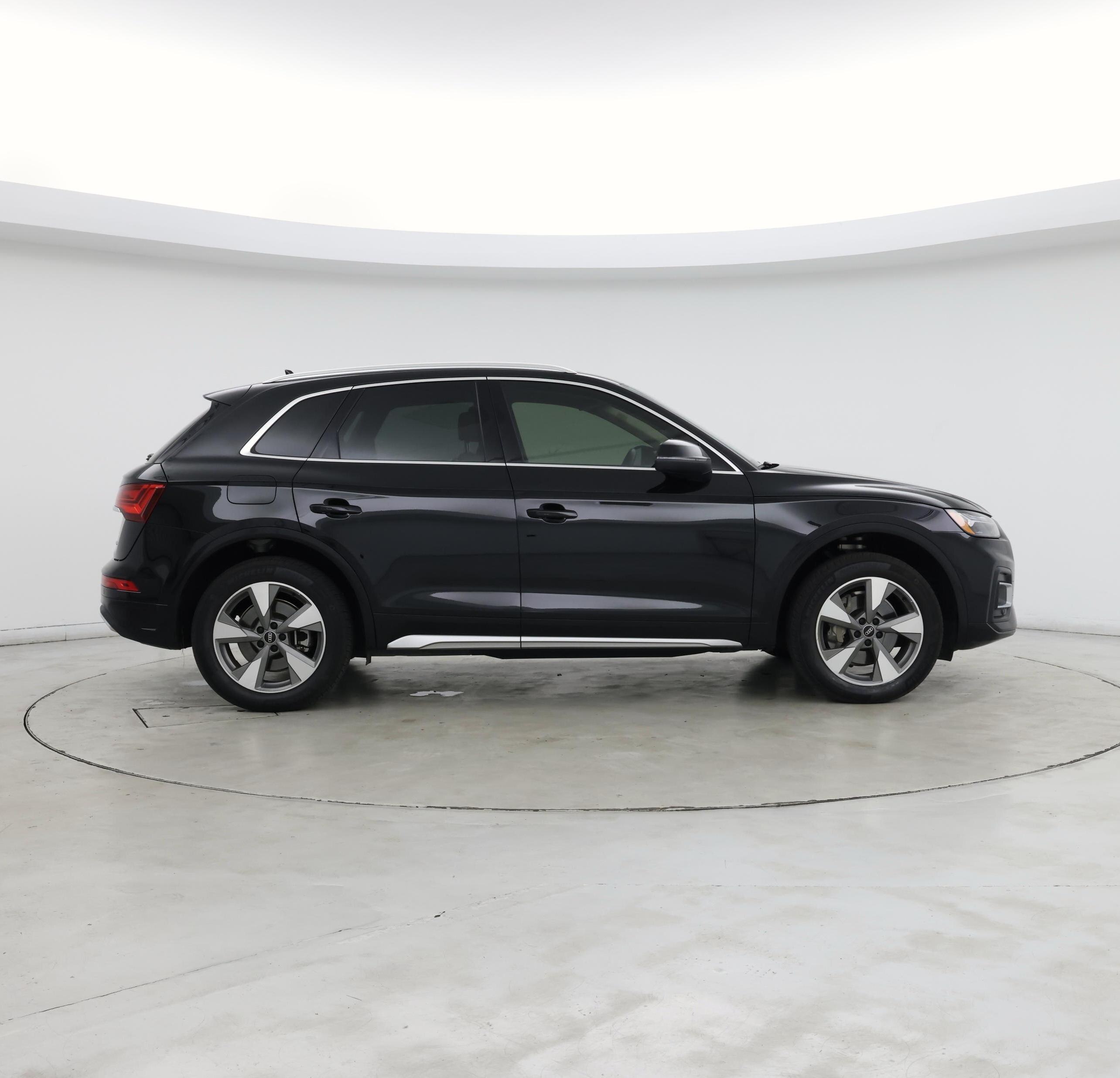 Thumbnail: 2022 Audi Q5 - 7