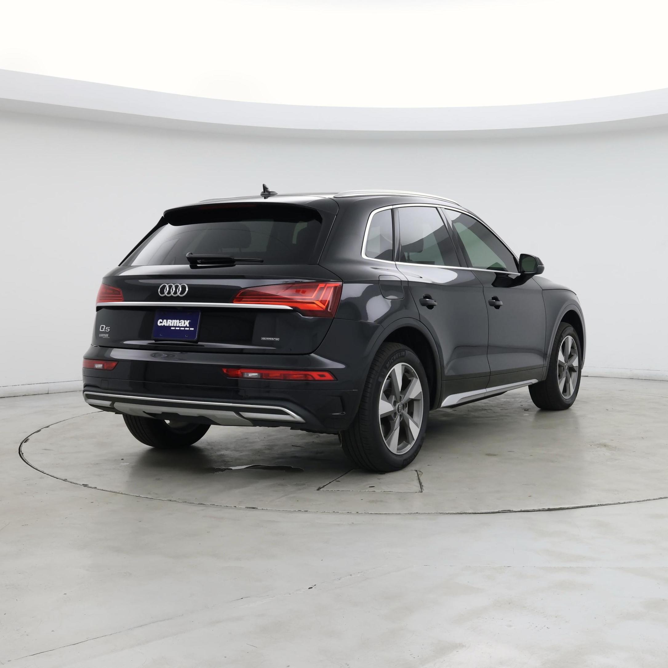Thumbnail: 2022 Audi Q5 - 8