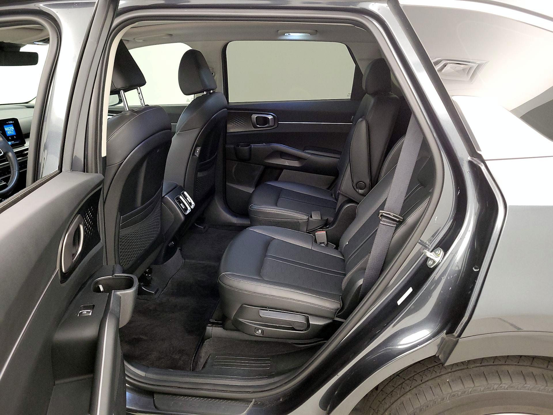 Thumbnail: 2024 Kia Sorento - 18