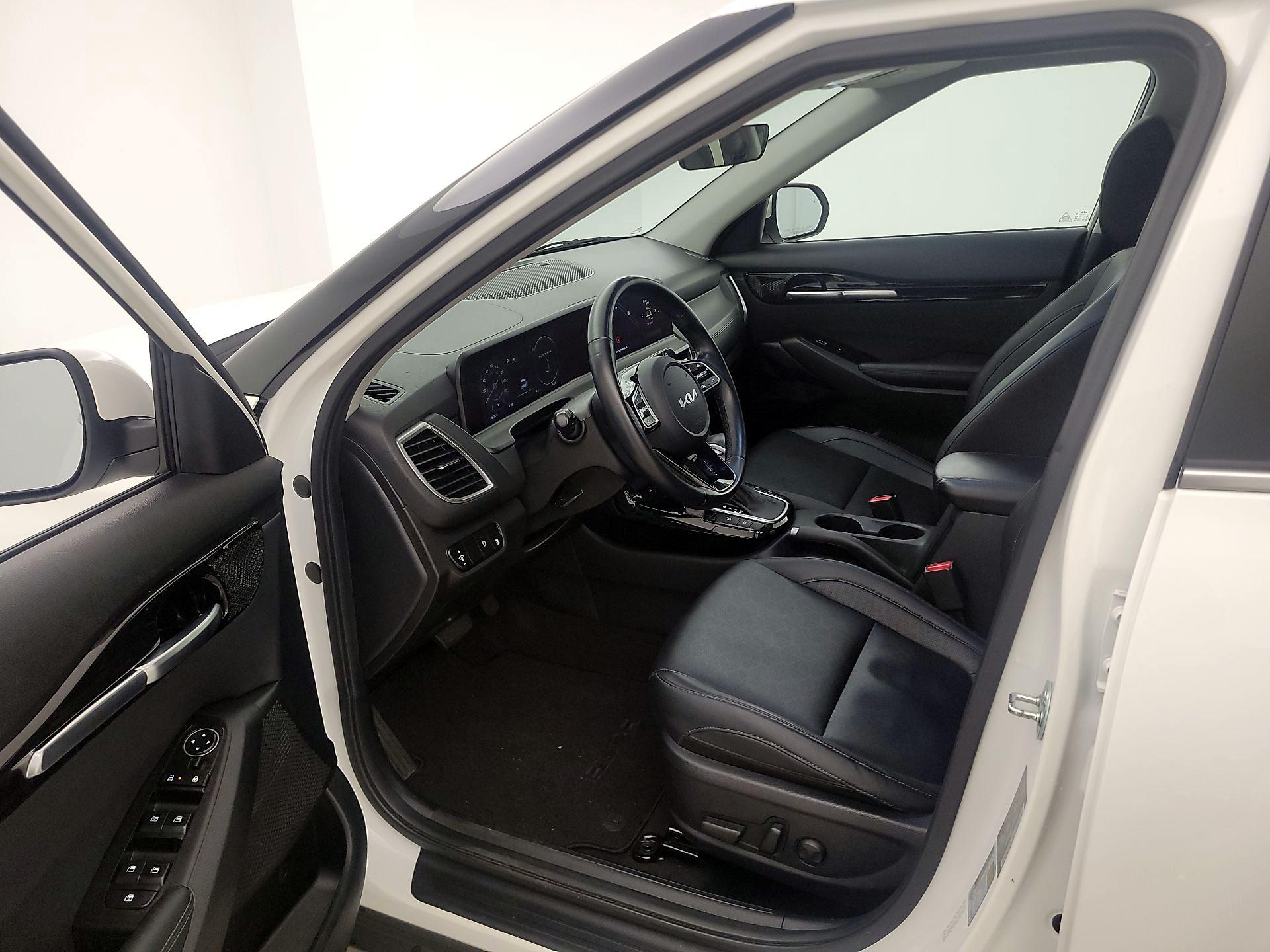 Thumbnail: 2024 Kia Seltos - 11