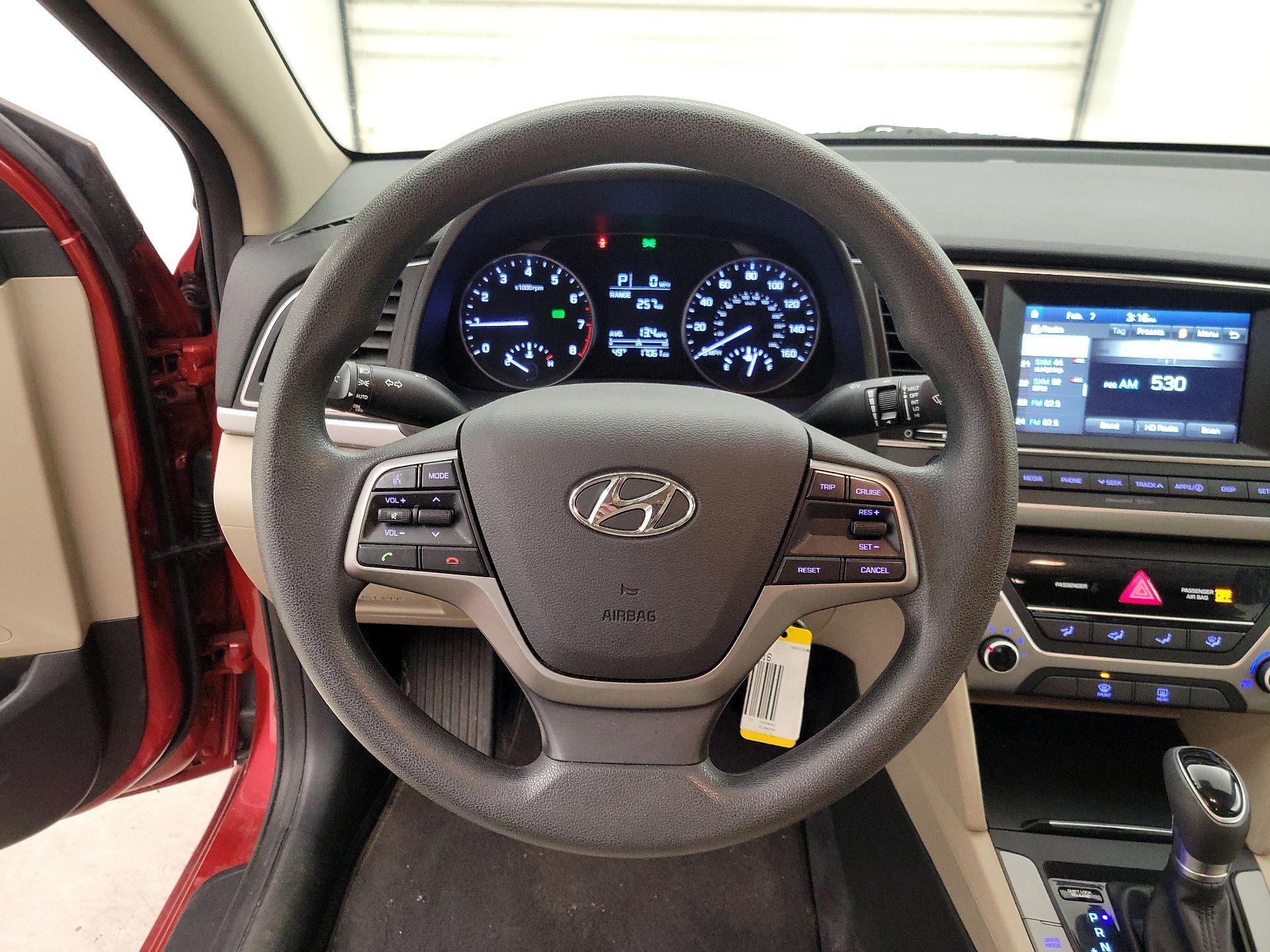 Thumbnail: 2017 Hyundai Elantra - 10