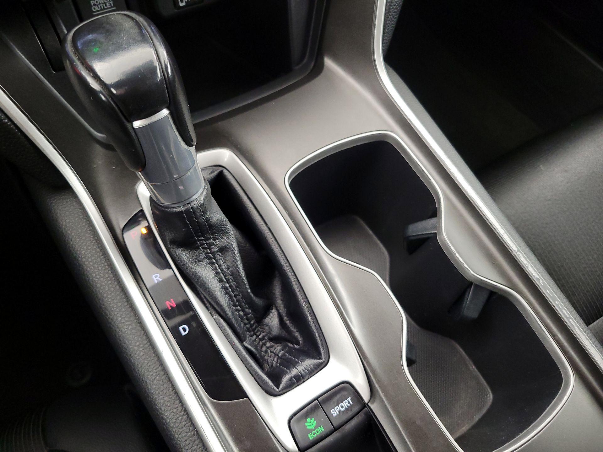 Thumbnail: 2018 Honda Accord - 17