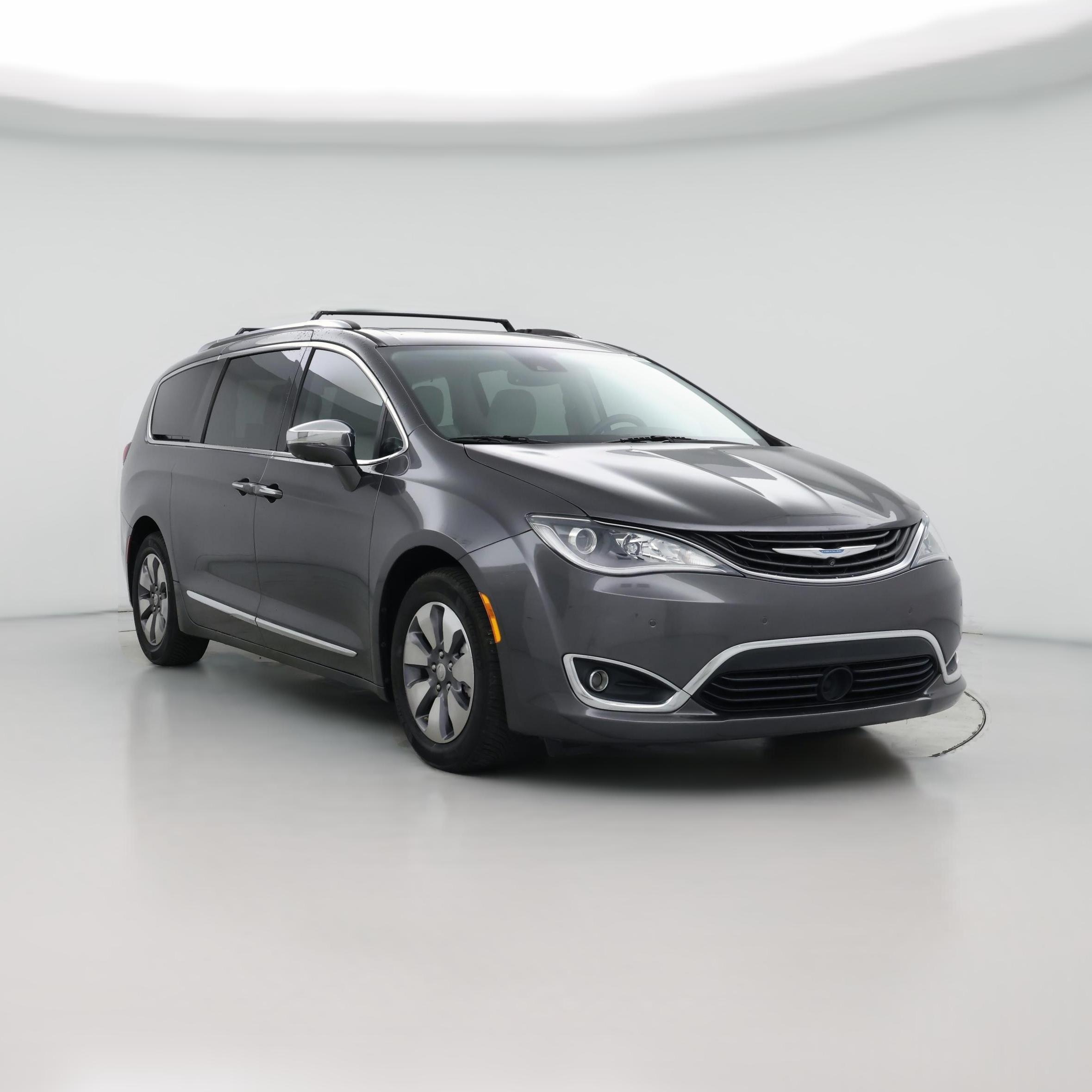 Thumbnail: 2018 Chrysler Pacifica - 1
