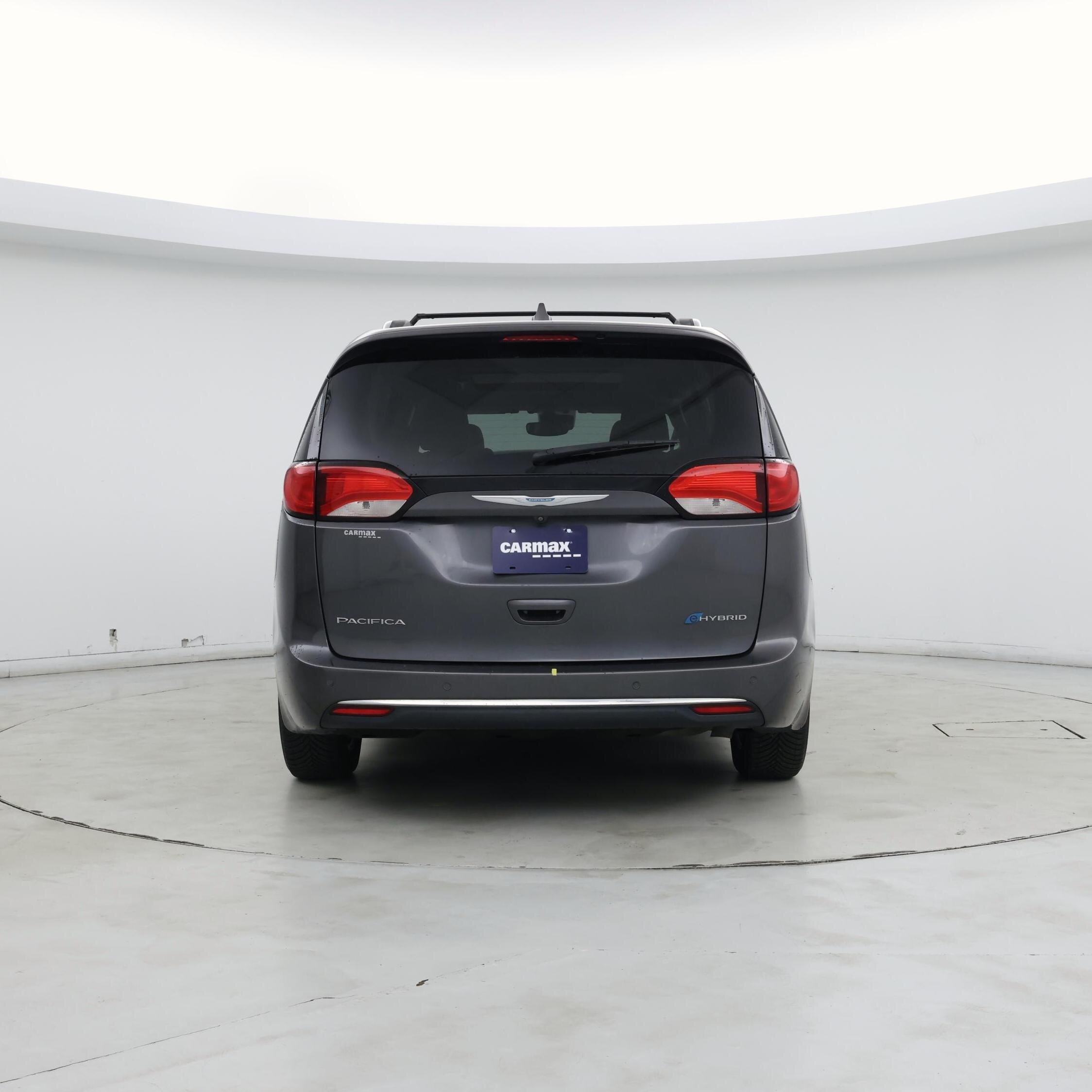 Thumbnail: 2018 Chrysler Pacifica - 6