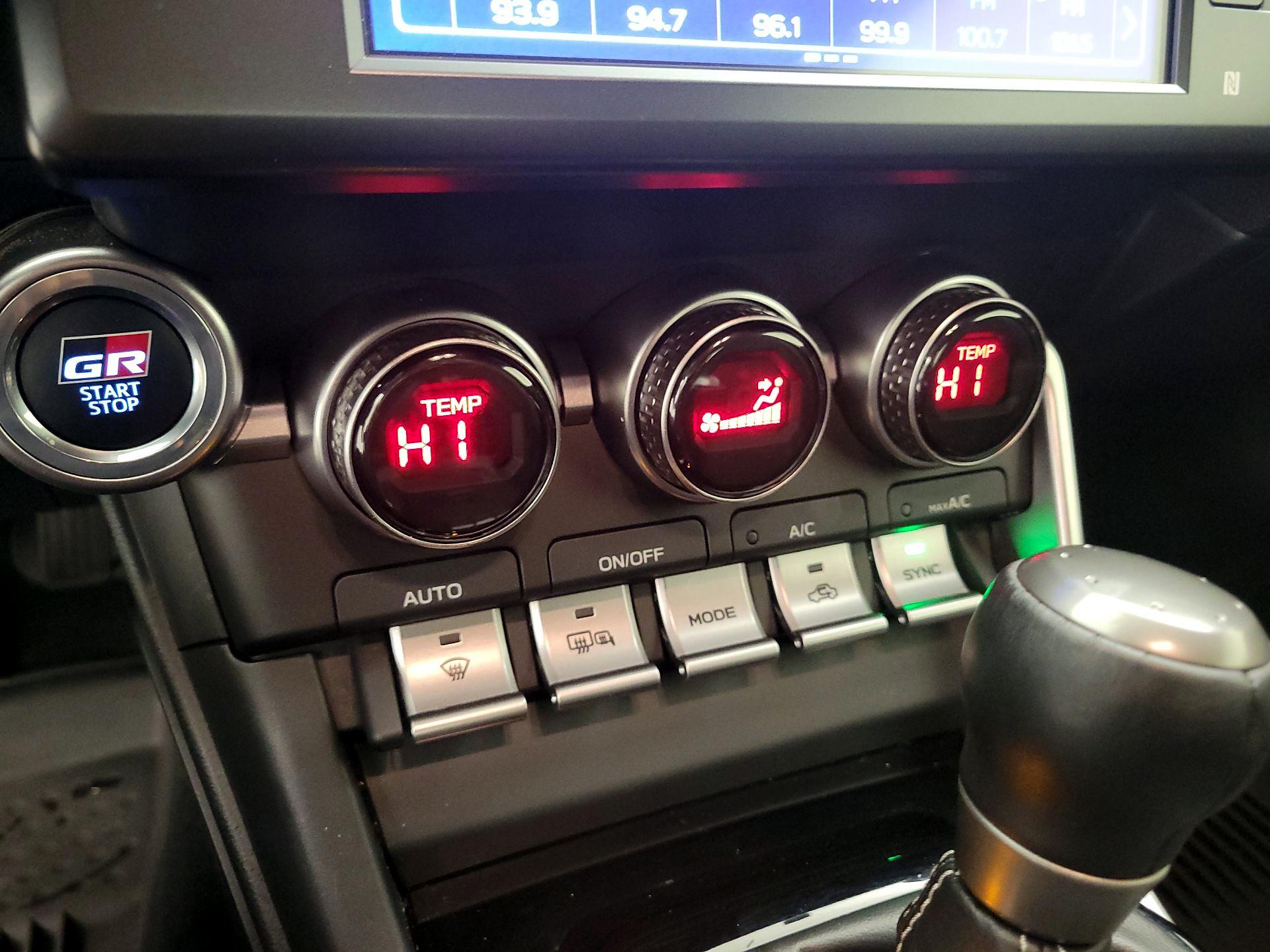 Thumbnail: 2024 Toyota GR86 - 15