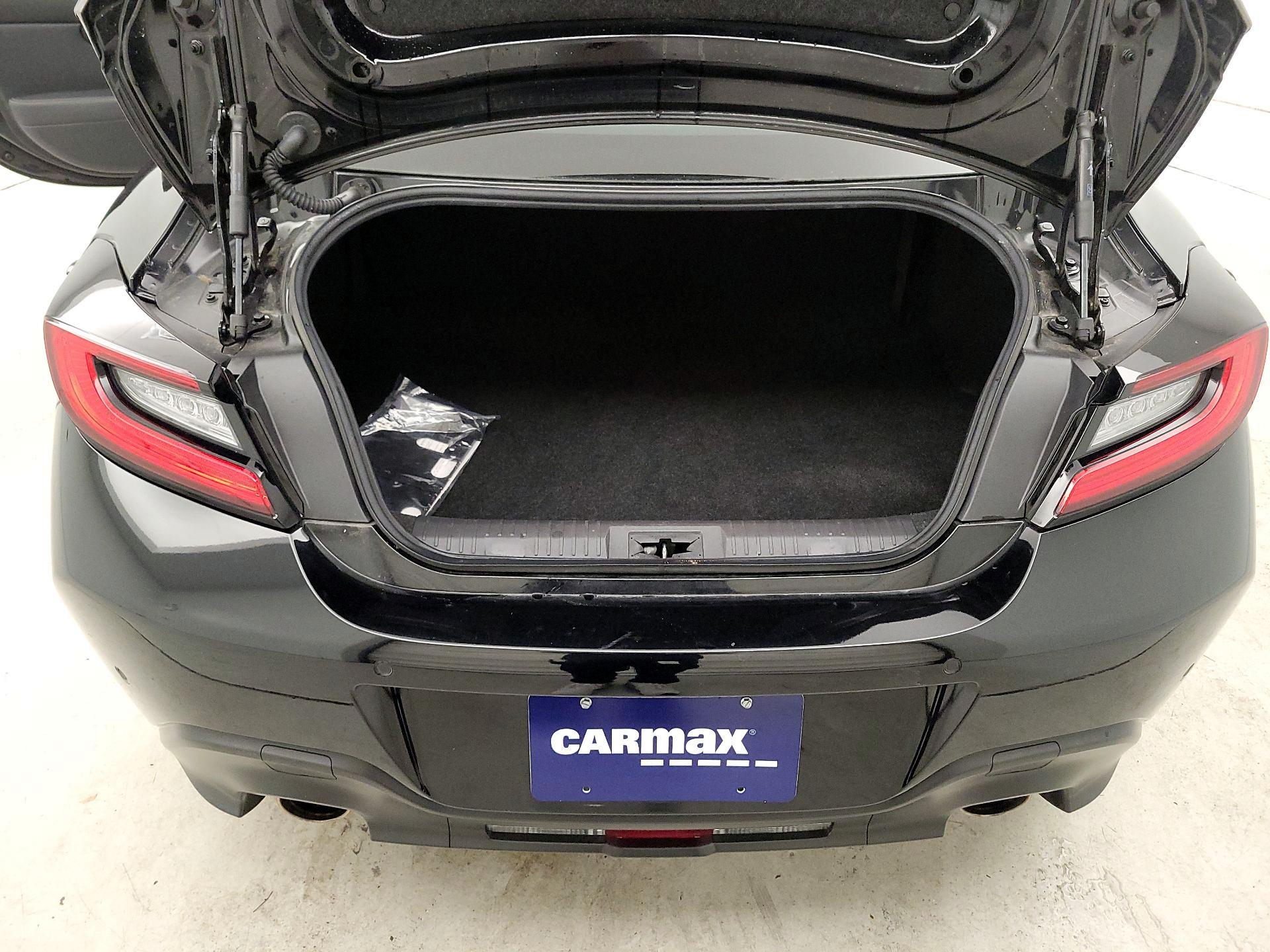 Thumbnail: 2024 Toyota GR86 - 18