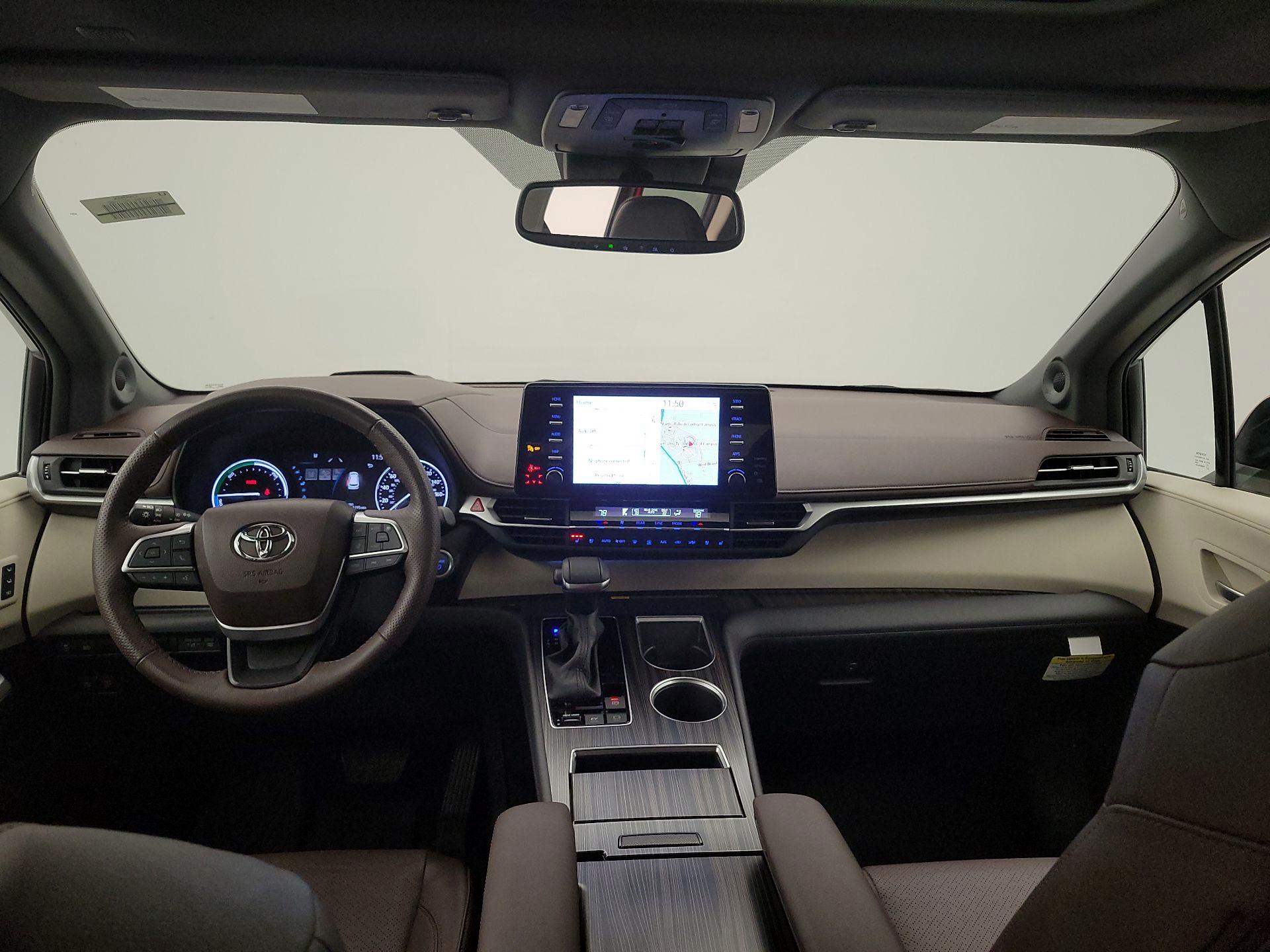 Thumbnail: 2024 Toyota Sienna - 9