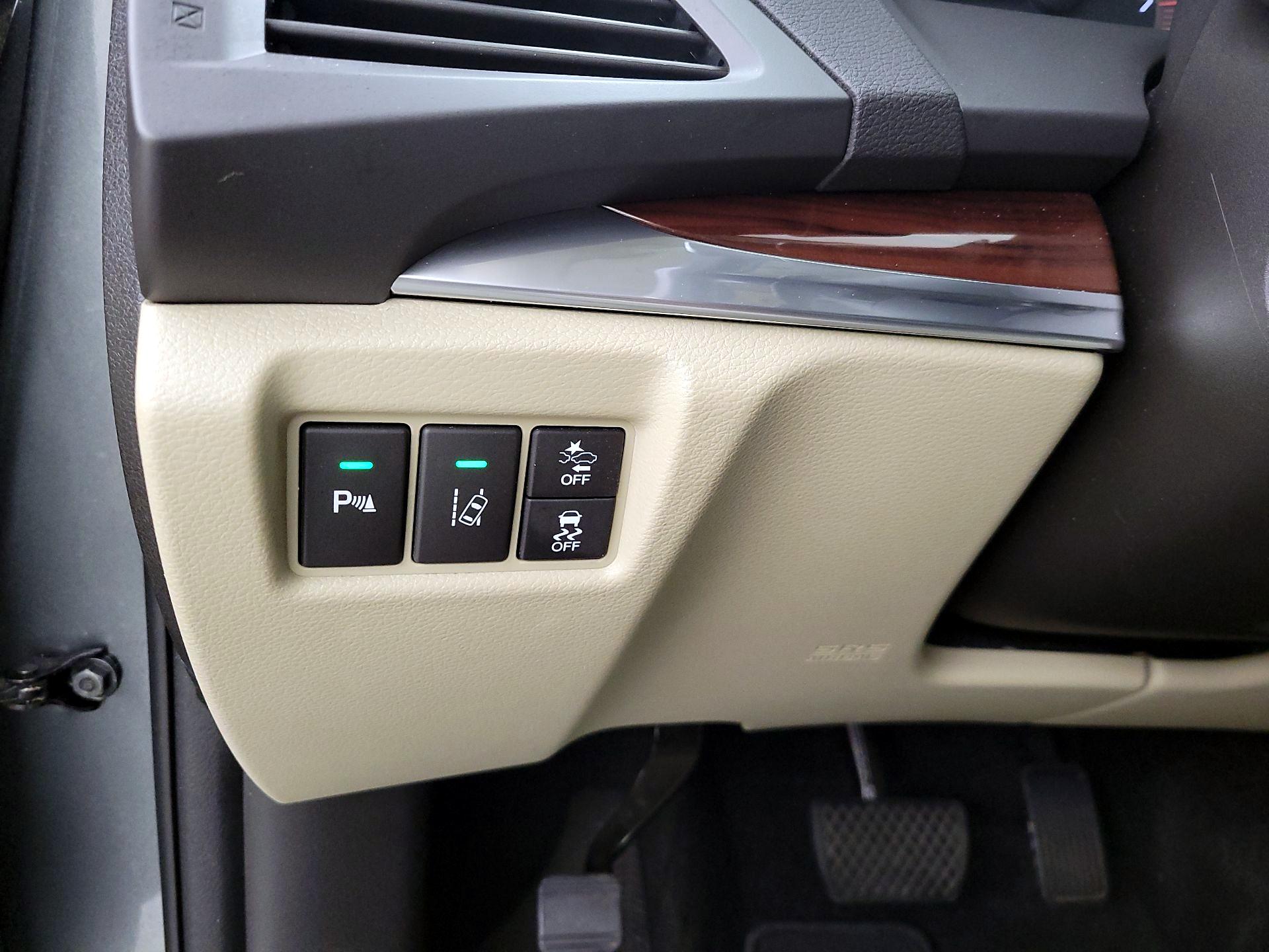 Thumbnail: 2016 Acura MDX - 13