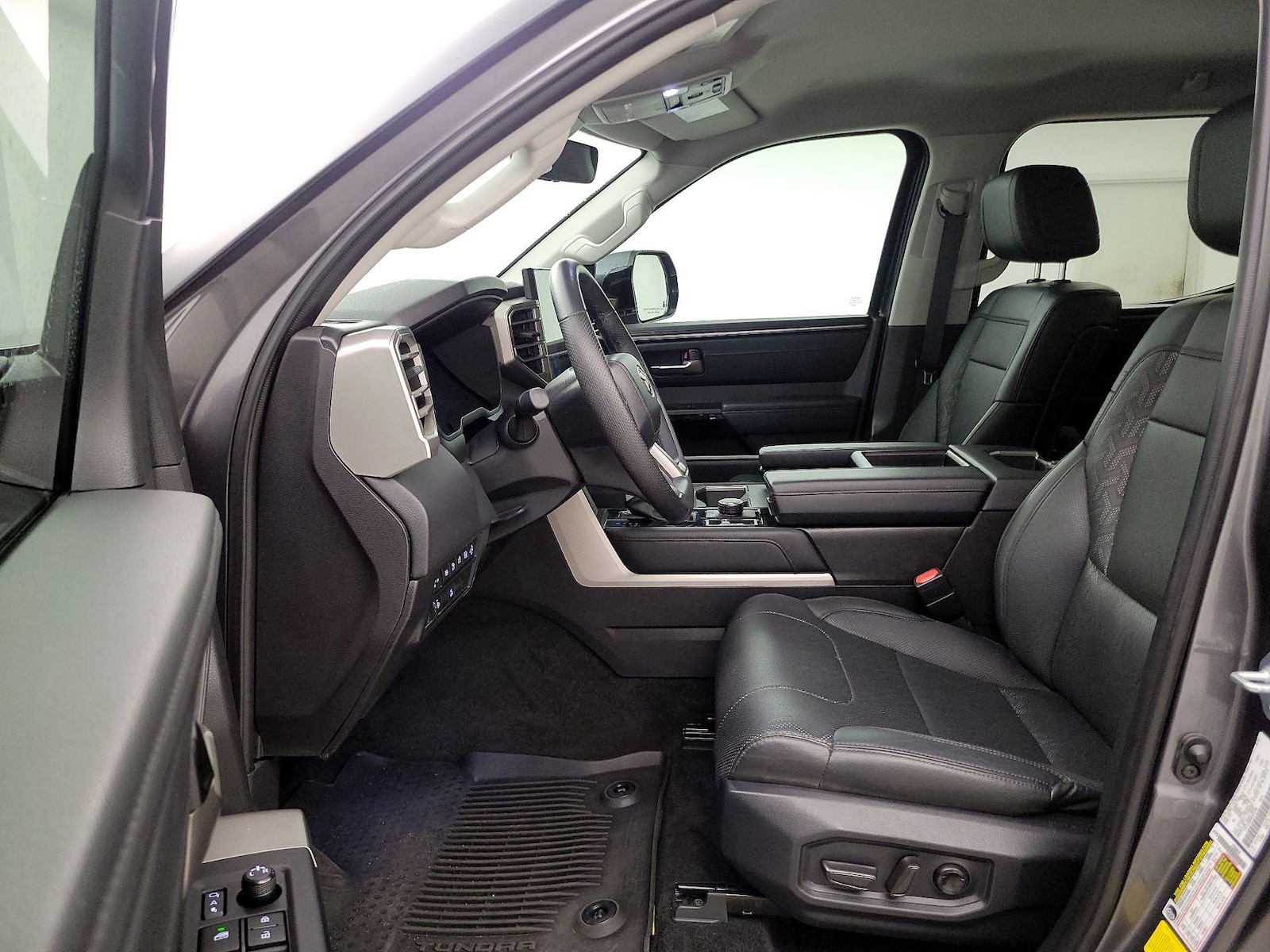 2024 Toyota Tundra Limited - Photo 12