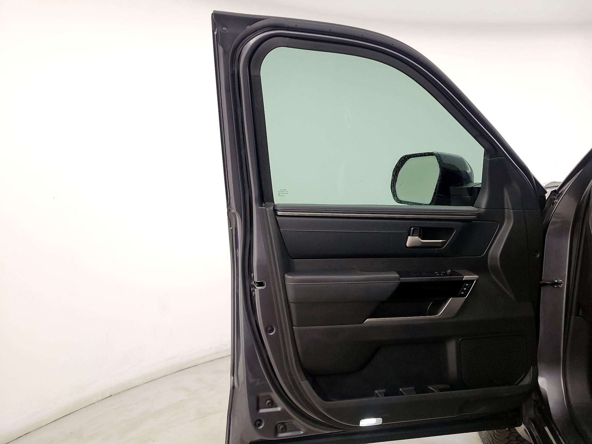 Thumbnail: 2024 Toyota Tundra - 12