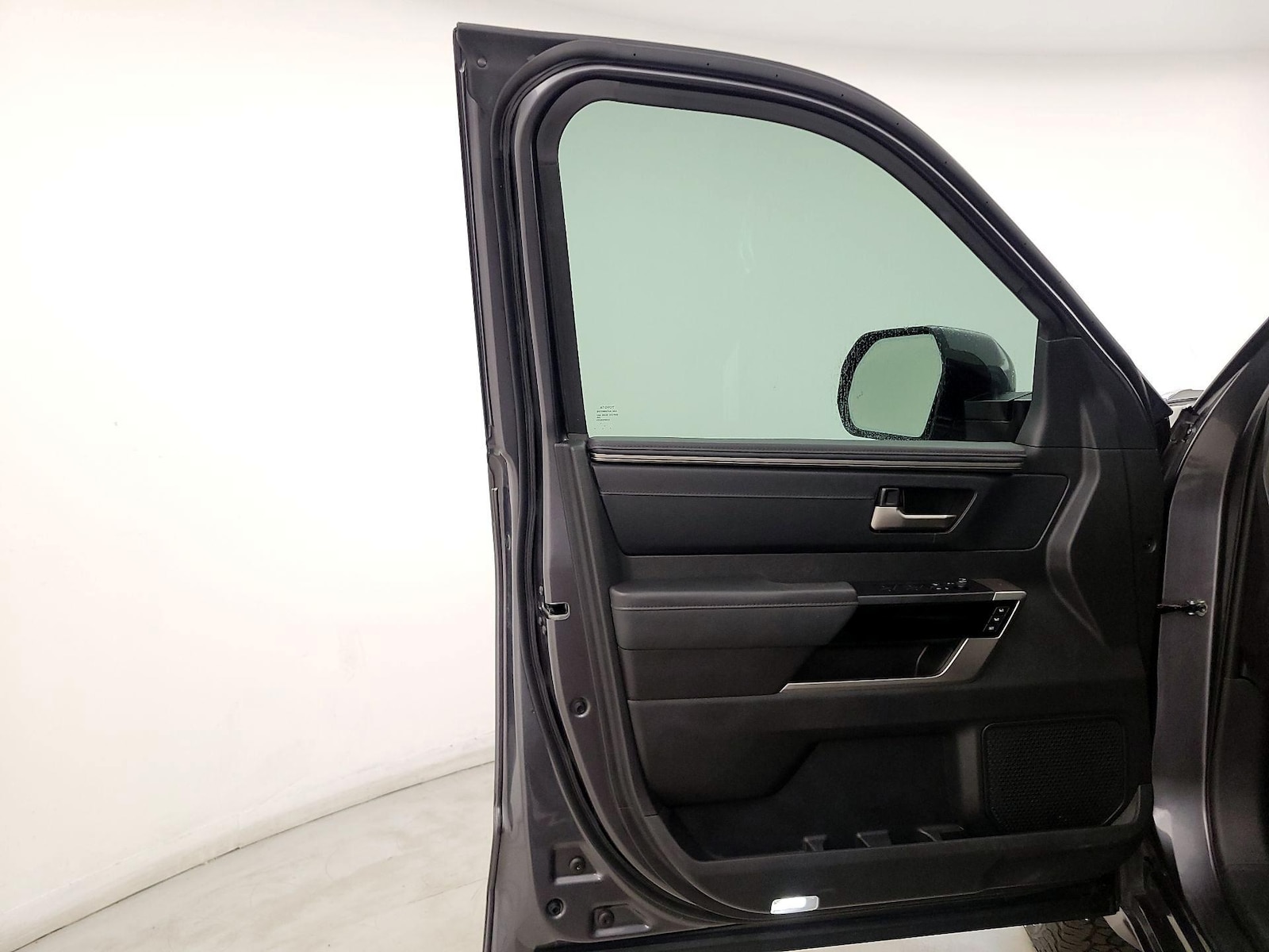 2024 Toyota Tundra Limited - Photo 13