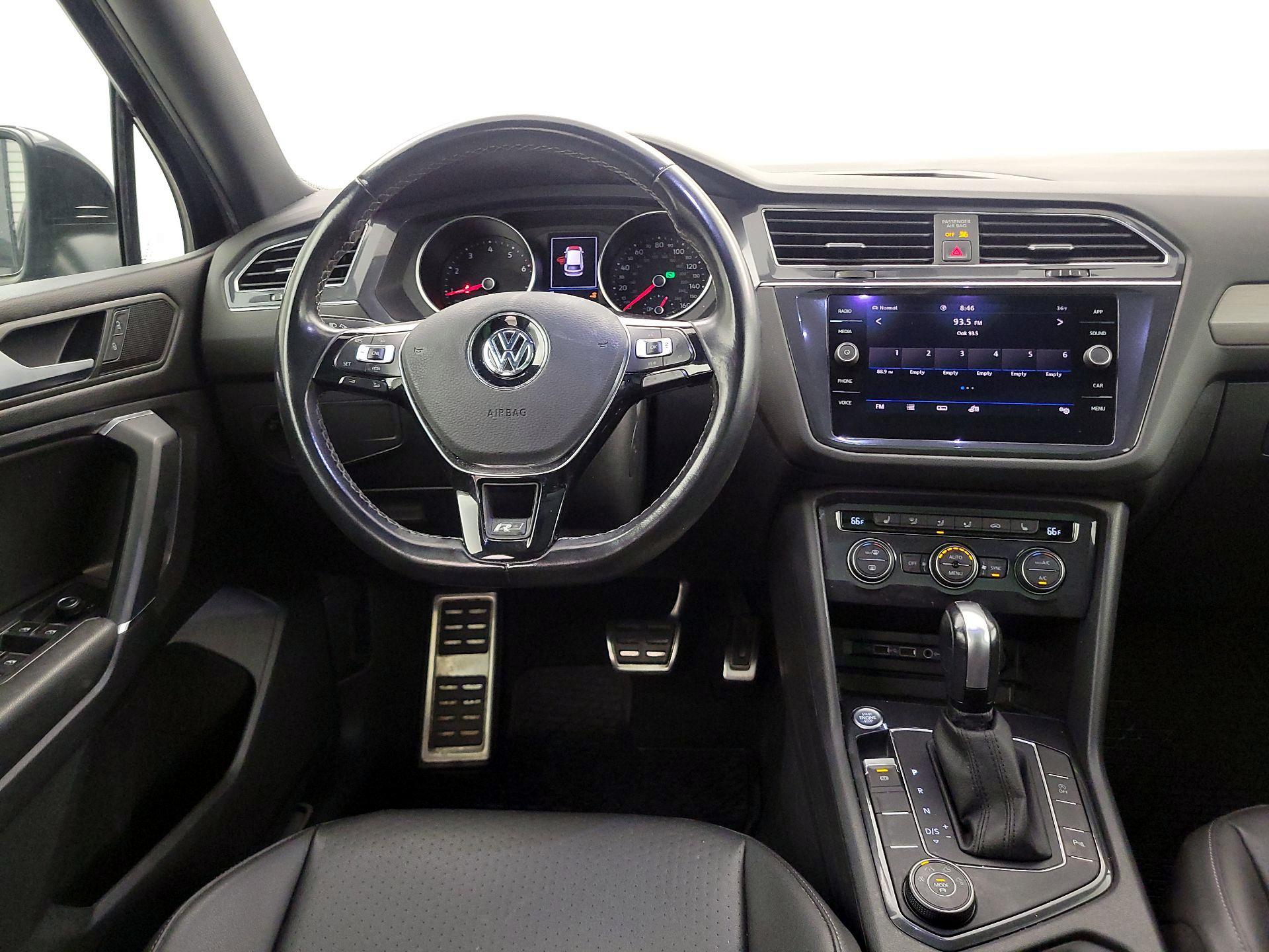 Thumbnail: 2020 Volkswagen Tiguan - 10