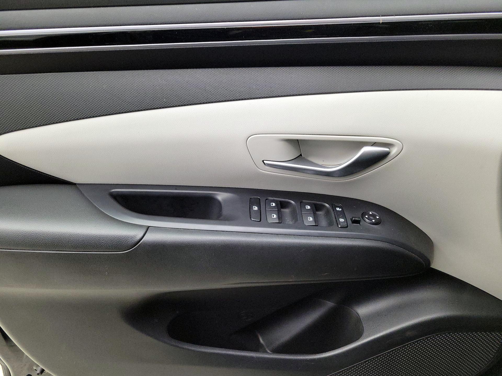 Thumbnail: 2023 Hyundai Tucson - 12