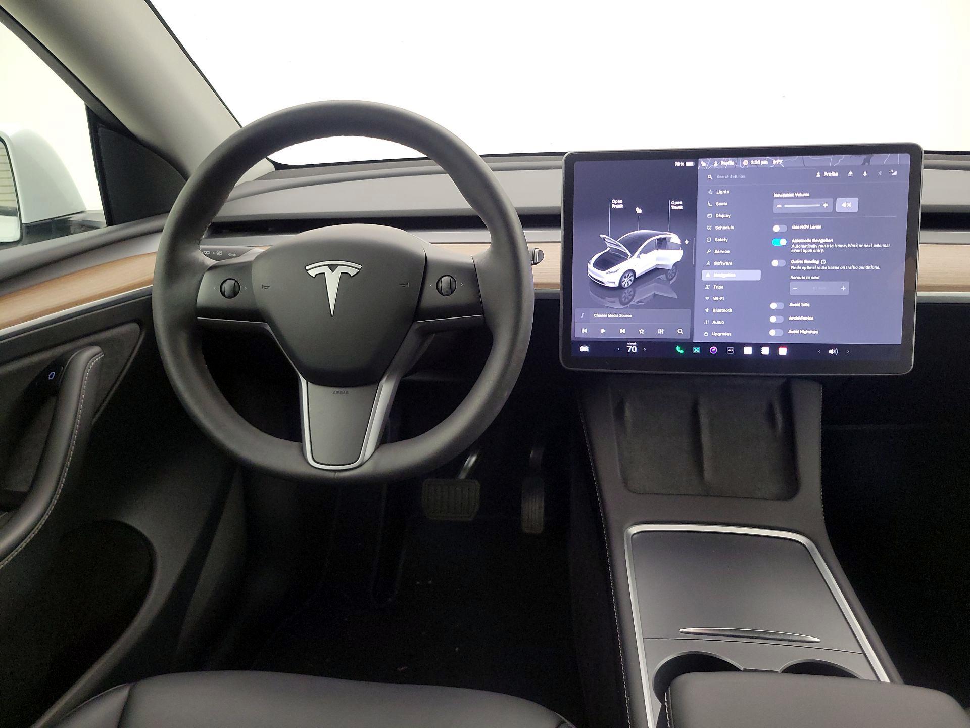 Thumbnail: 2023 Tesla Model Y - 10