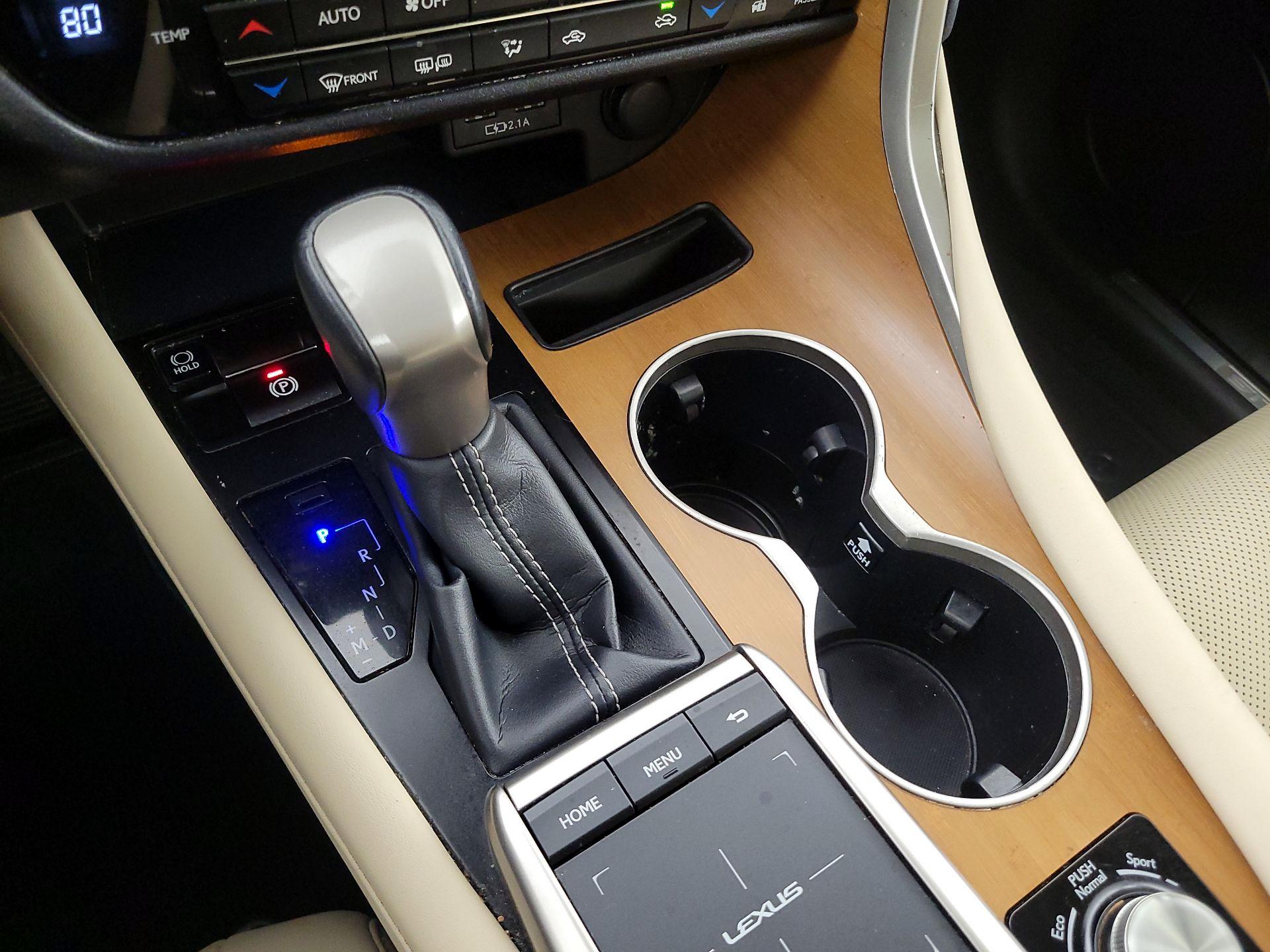 Thumbnail: 2022 Lexus RX - 17