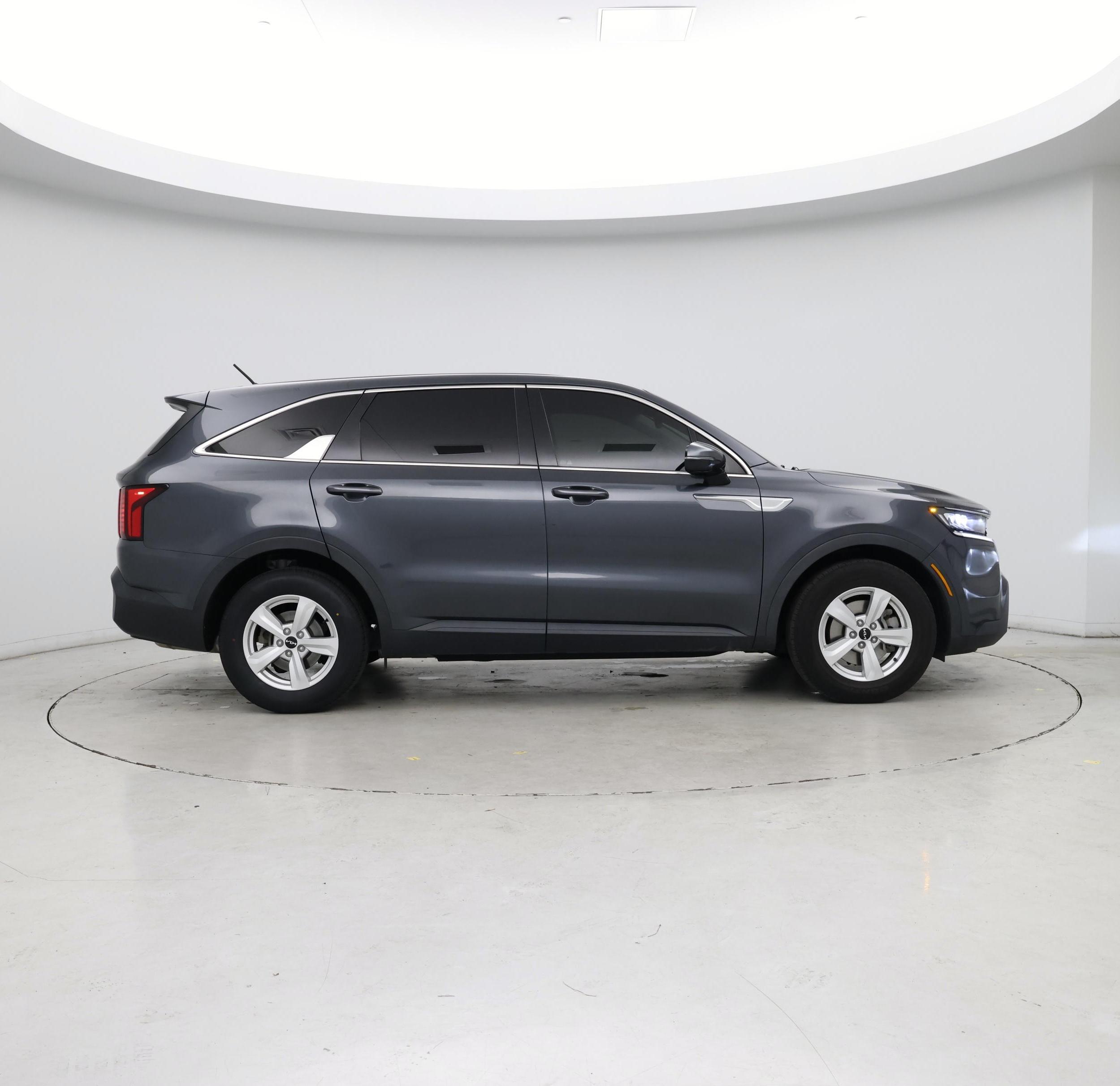 Thumbnail: 2023 Kia Sorento - 7