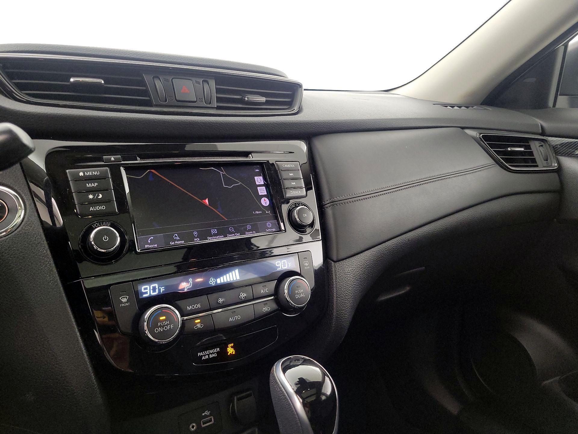 Thumbnail: 2019 Nissan Rogue - 14