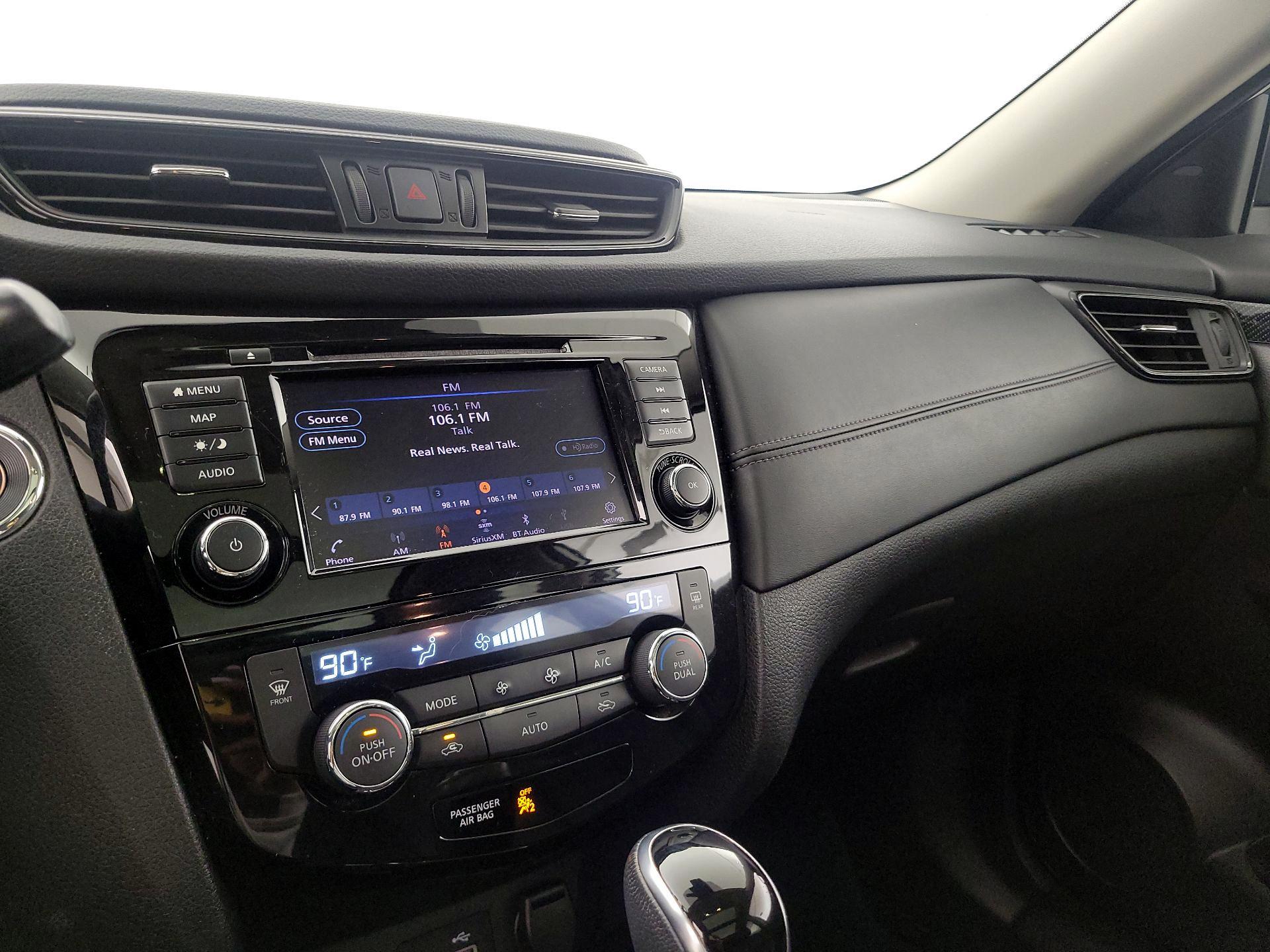 Thumbnail: 2019 Nissan Rogue - 16