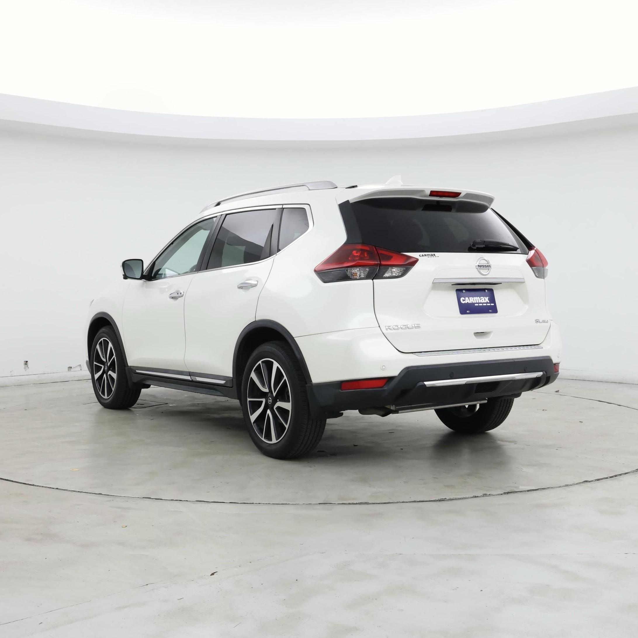Thumbnail: 2019 Nissan Rogue - 2