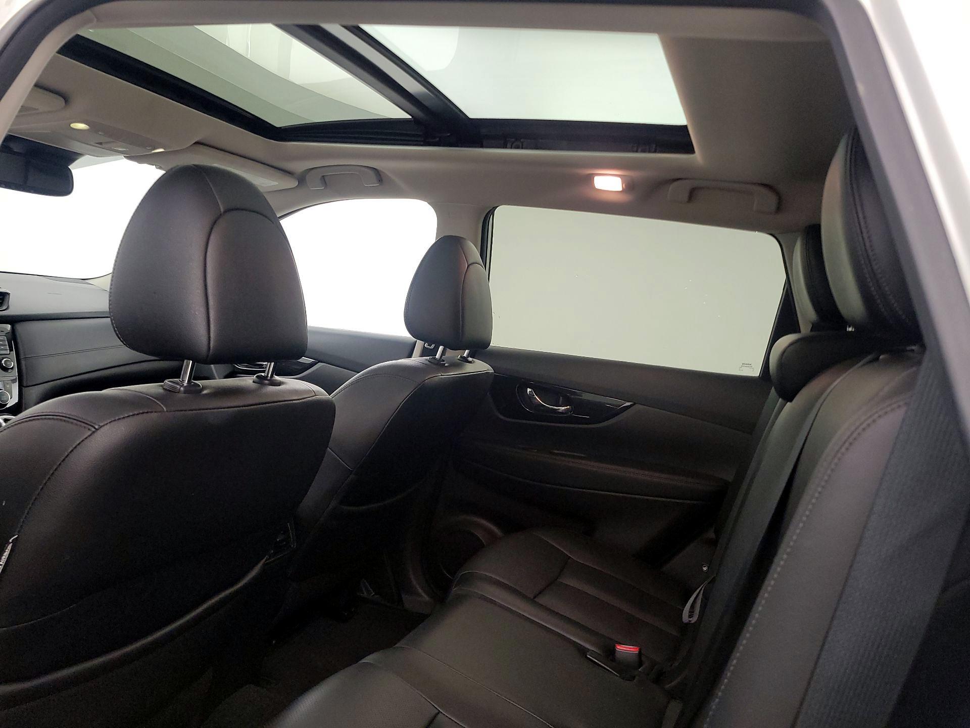 Thumbnail: 2019 Nissan Rogue - 20