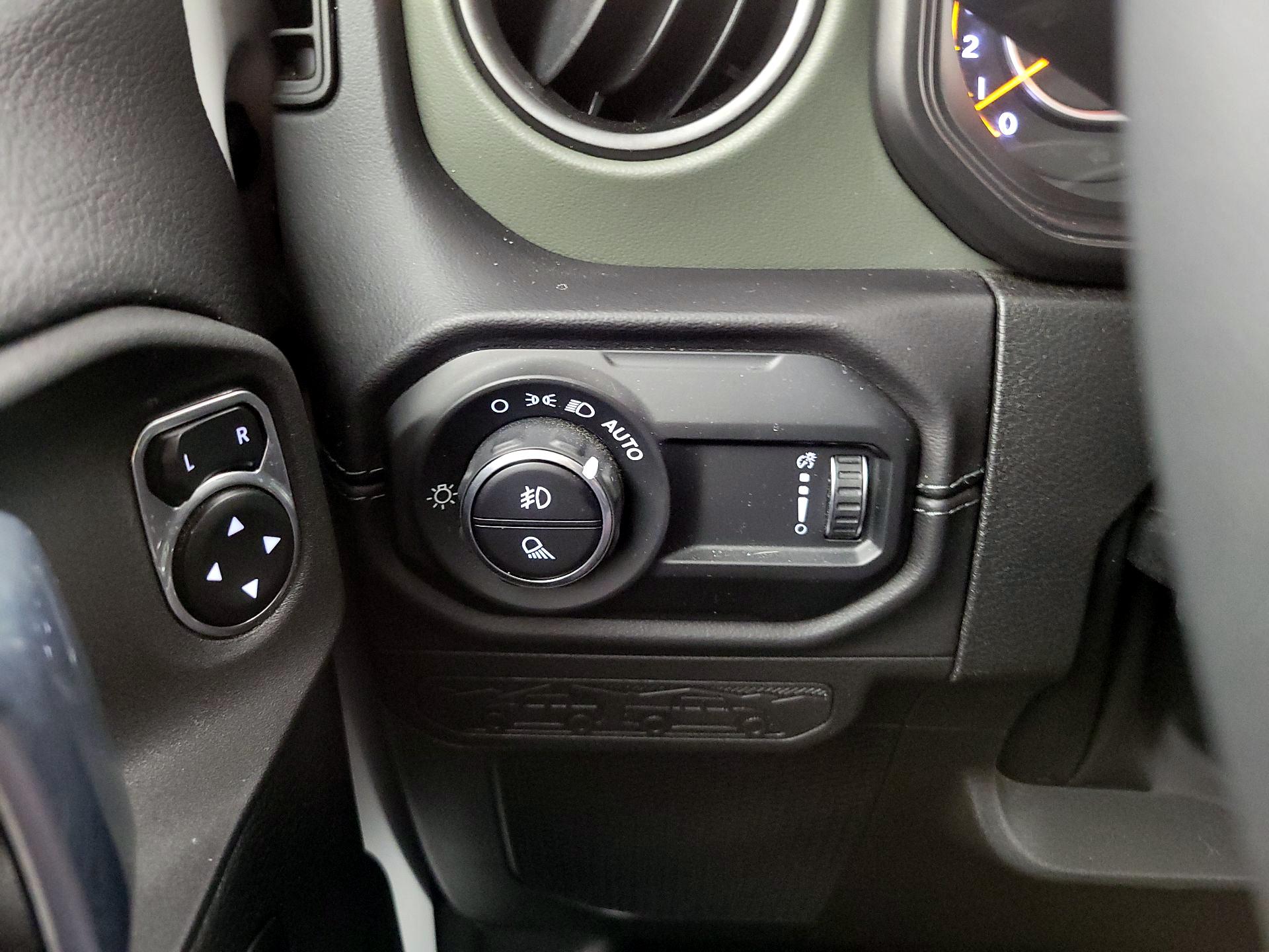 Thumbnail: 2025 Jeep Gladiator - 13