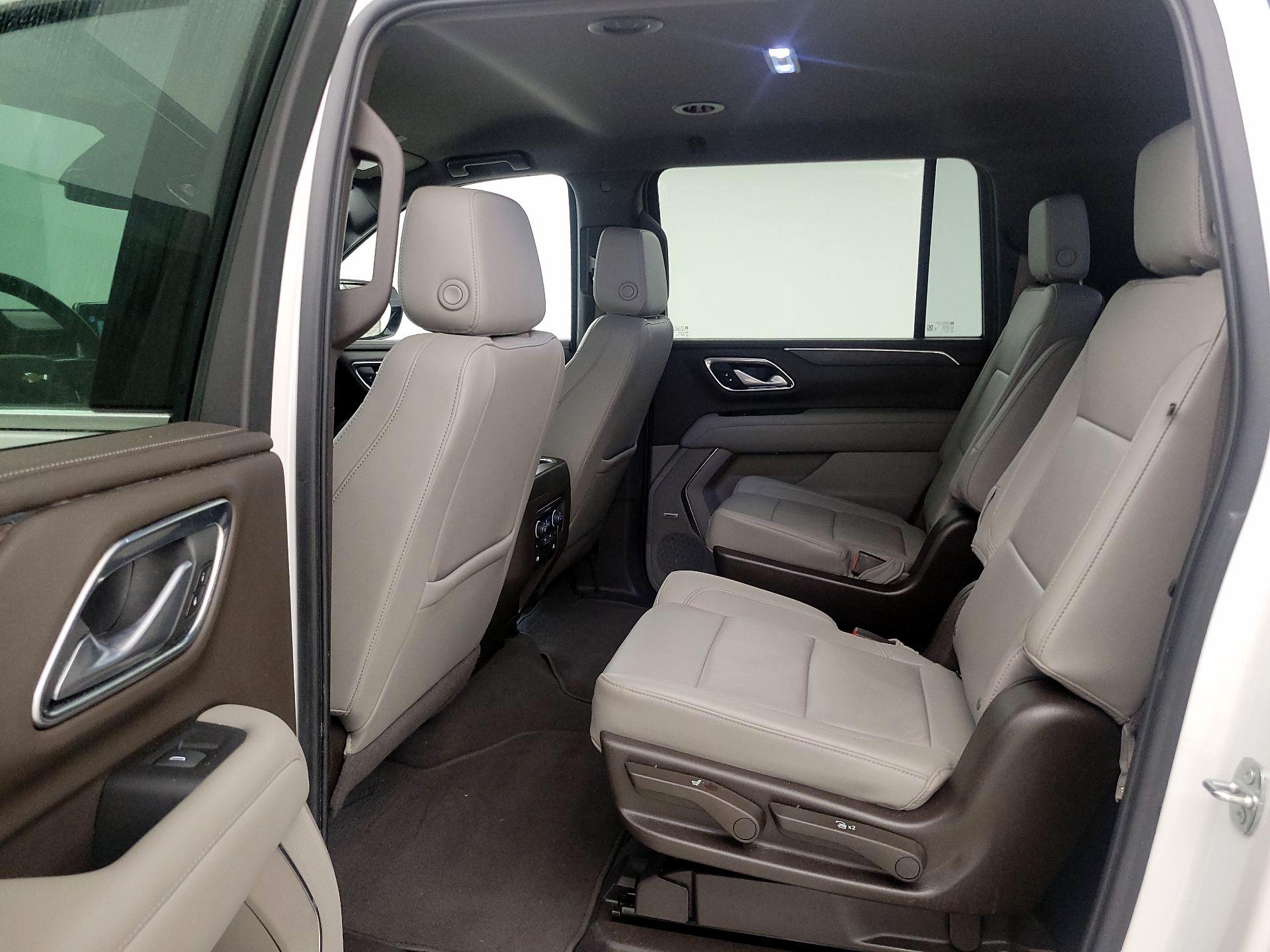 Thumbnail: 2022 Chevrolet Suburban - 20