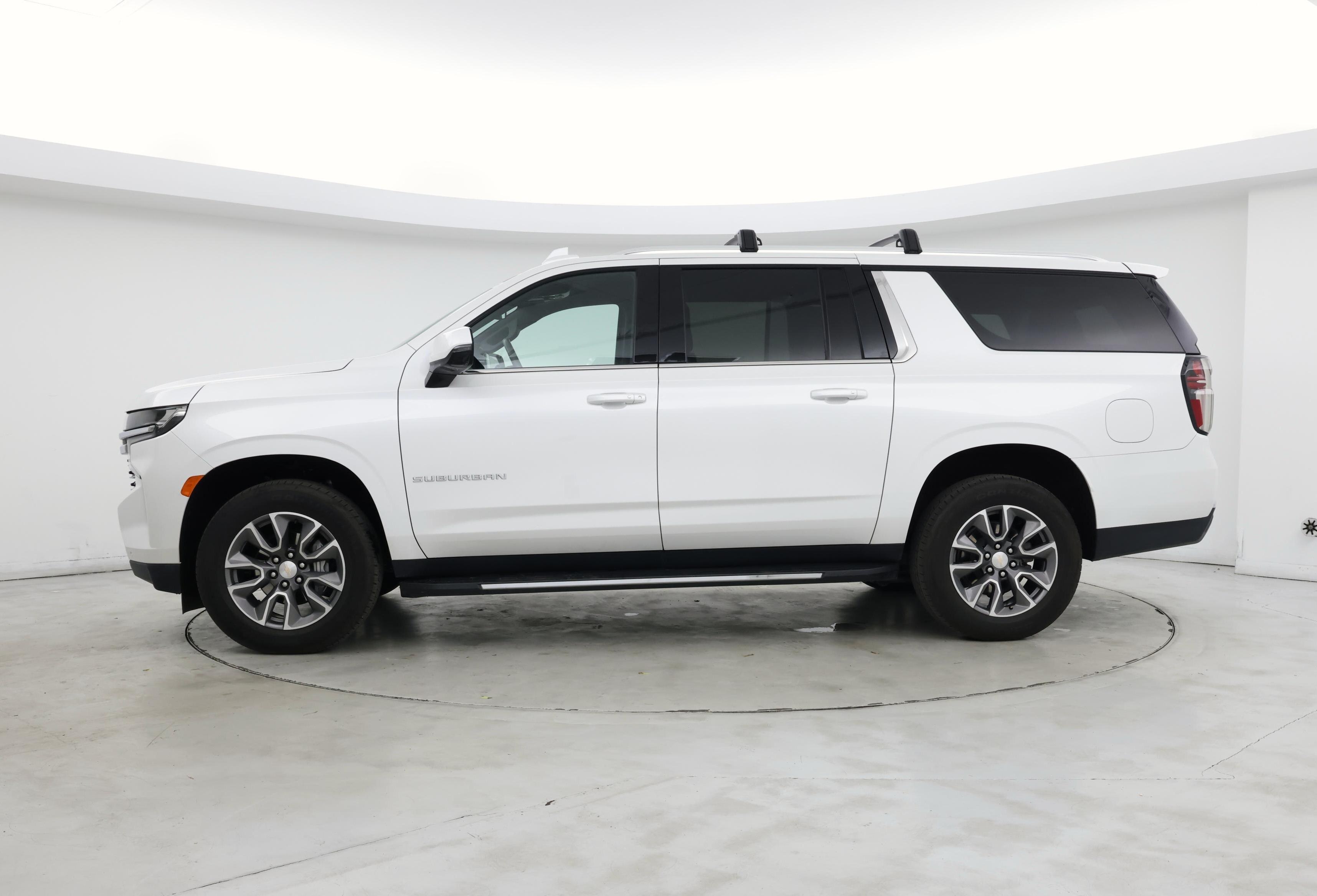 Thumbnail: 2022 Chevrolet Suburban - 3