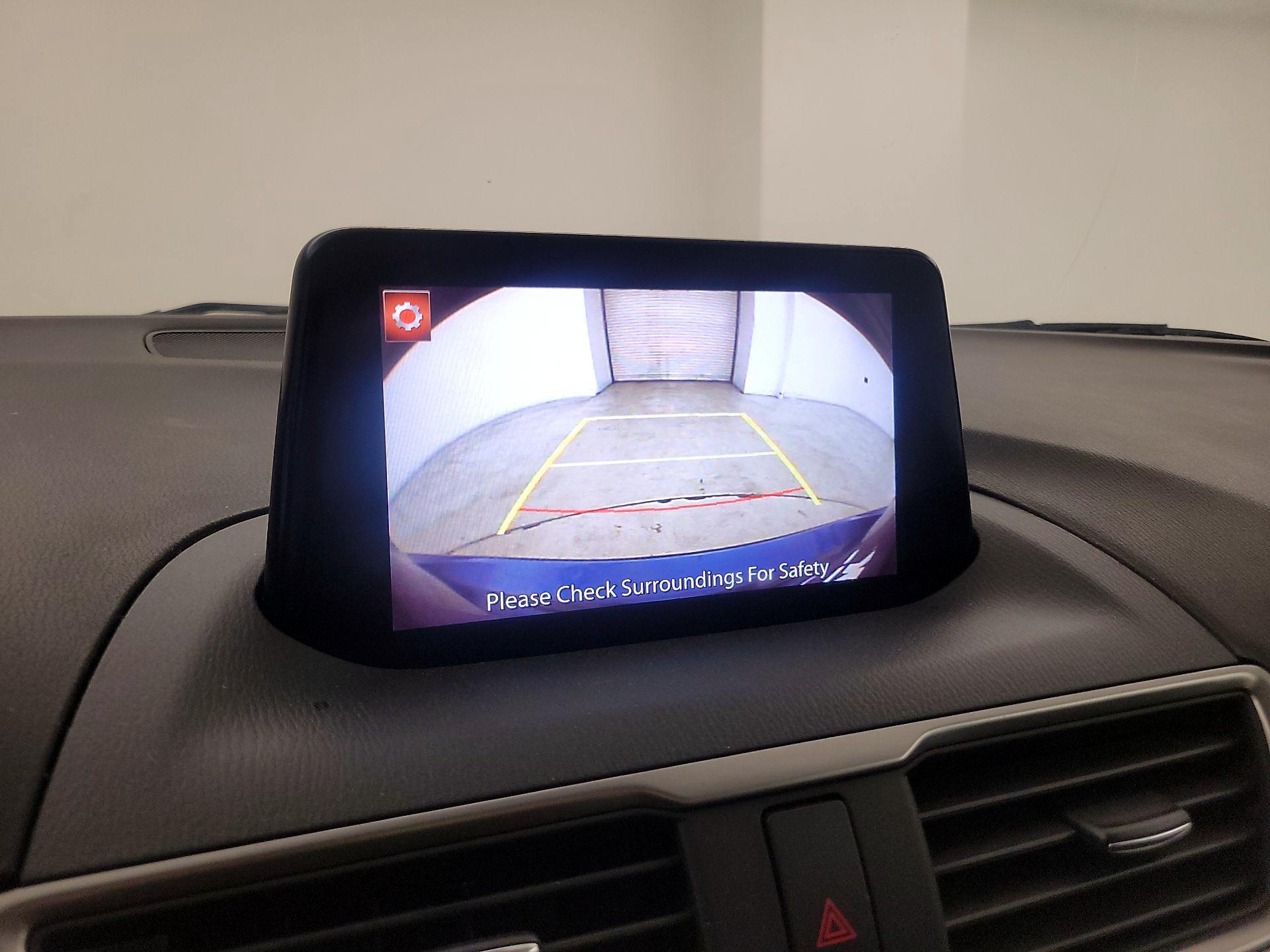 Thumbnail: 2018 Mazda Mazda3 - 14