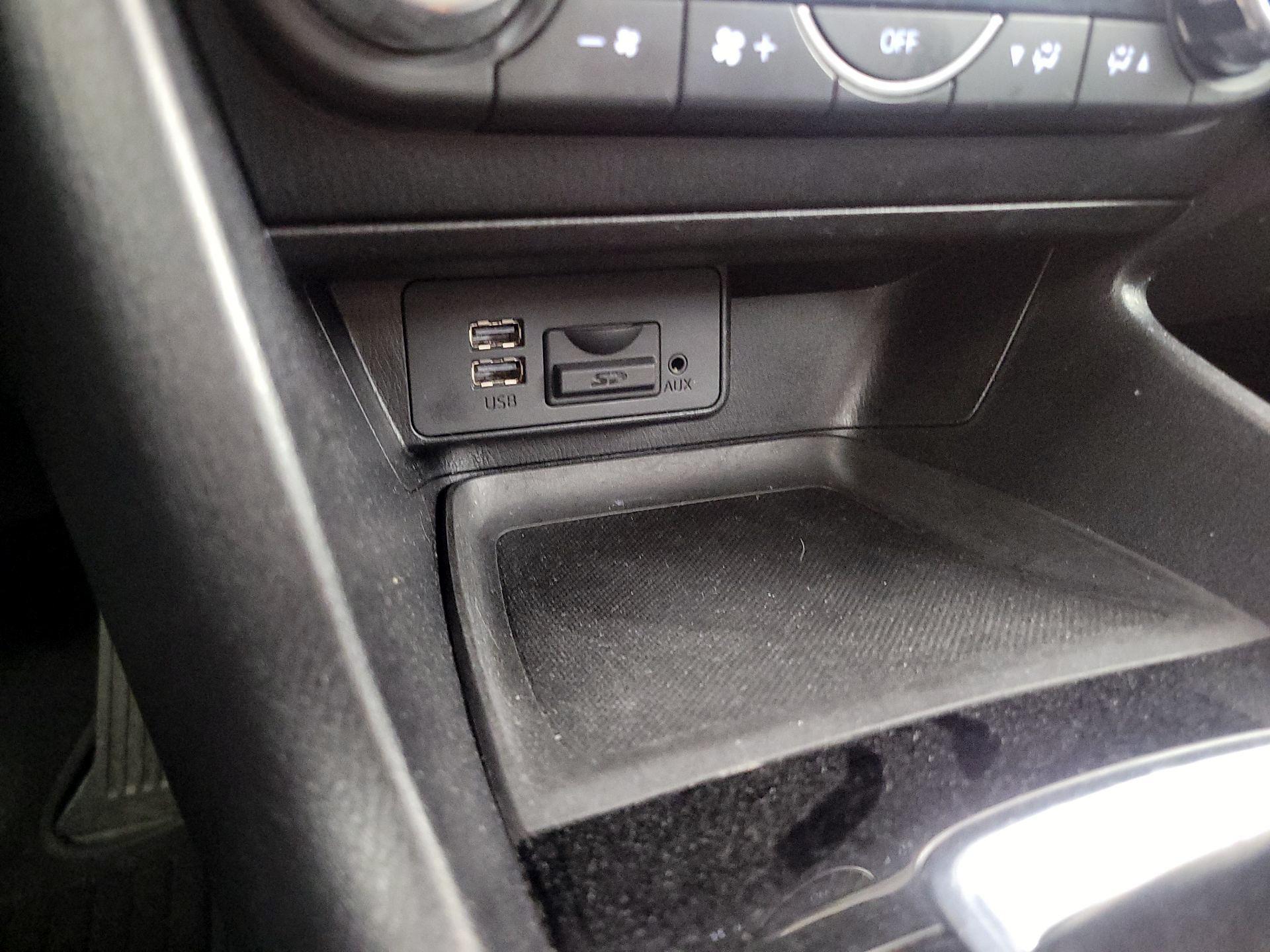 Thumbnail: 2018 Mazda Mazda3 - 18