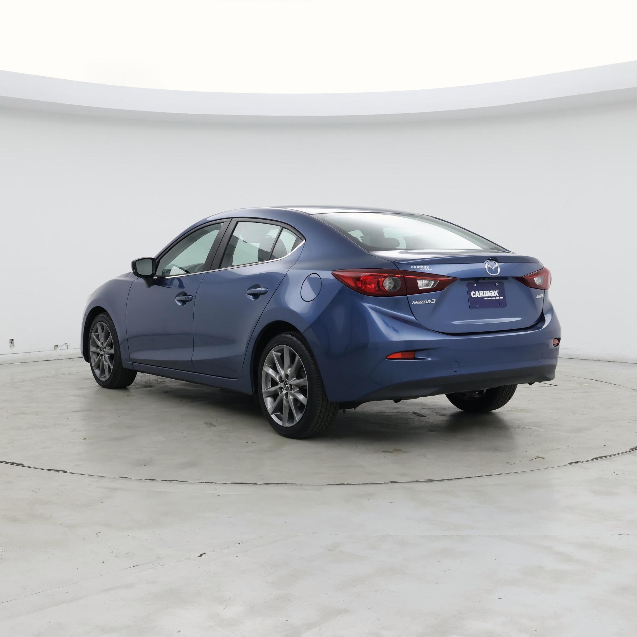 Thumbnail: 2018 Mazda Mazda3 - 2