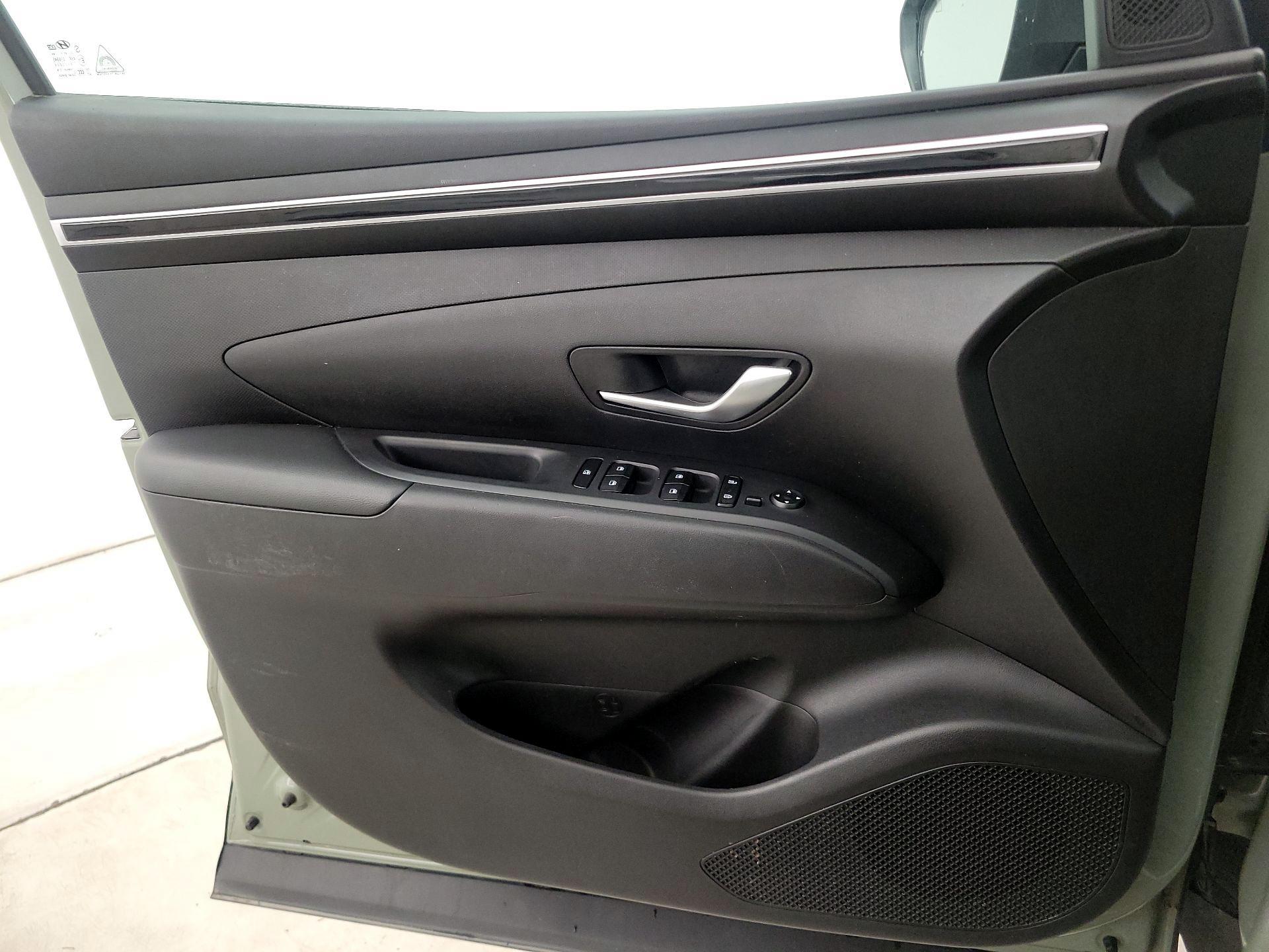 Thumbnail: 2023 Hyundai Santa Cruz - 12