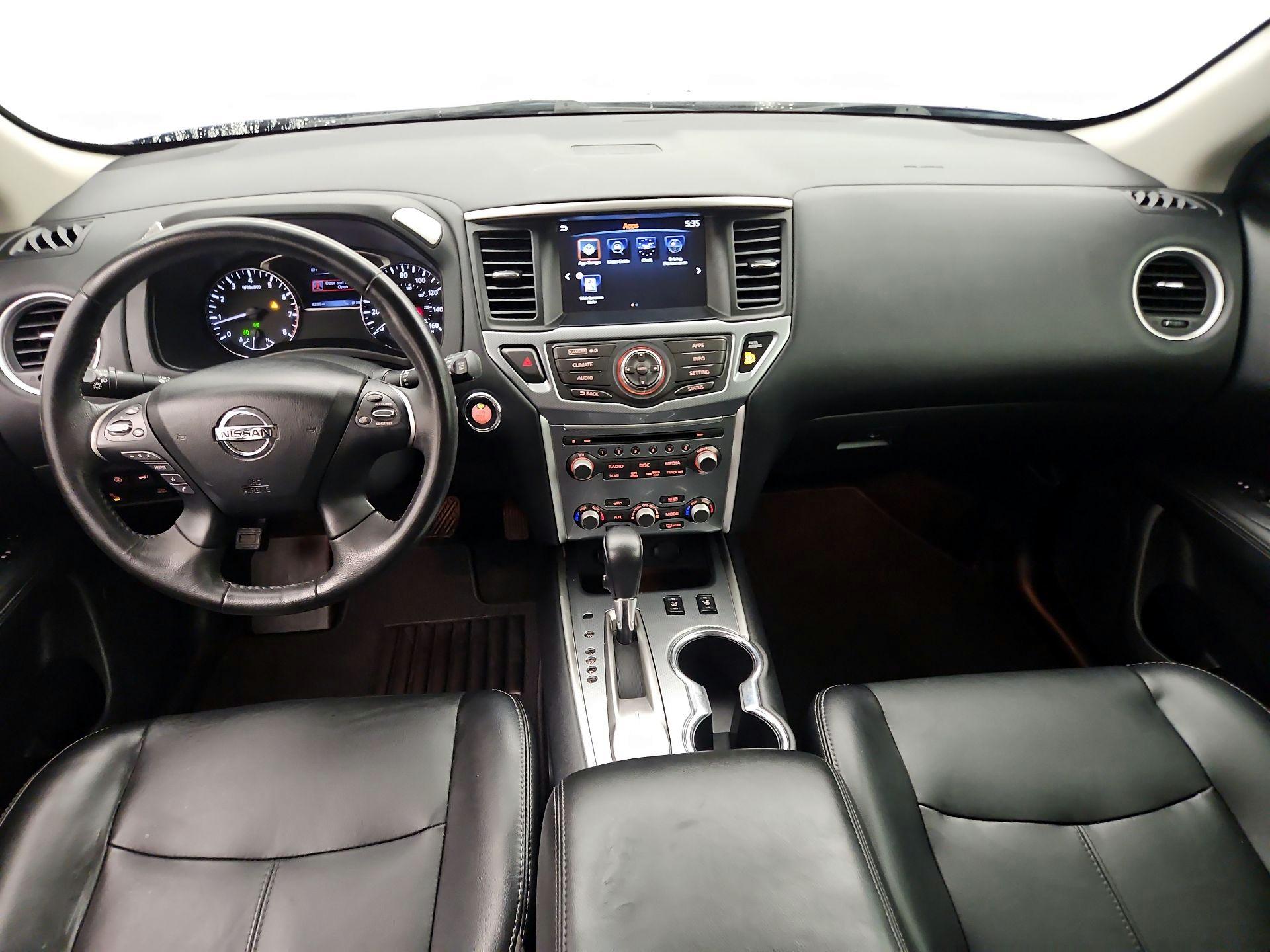 Thumbnail: 2017 Nissan Pathfinder - 9