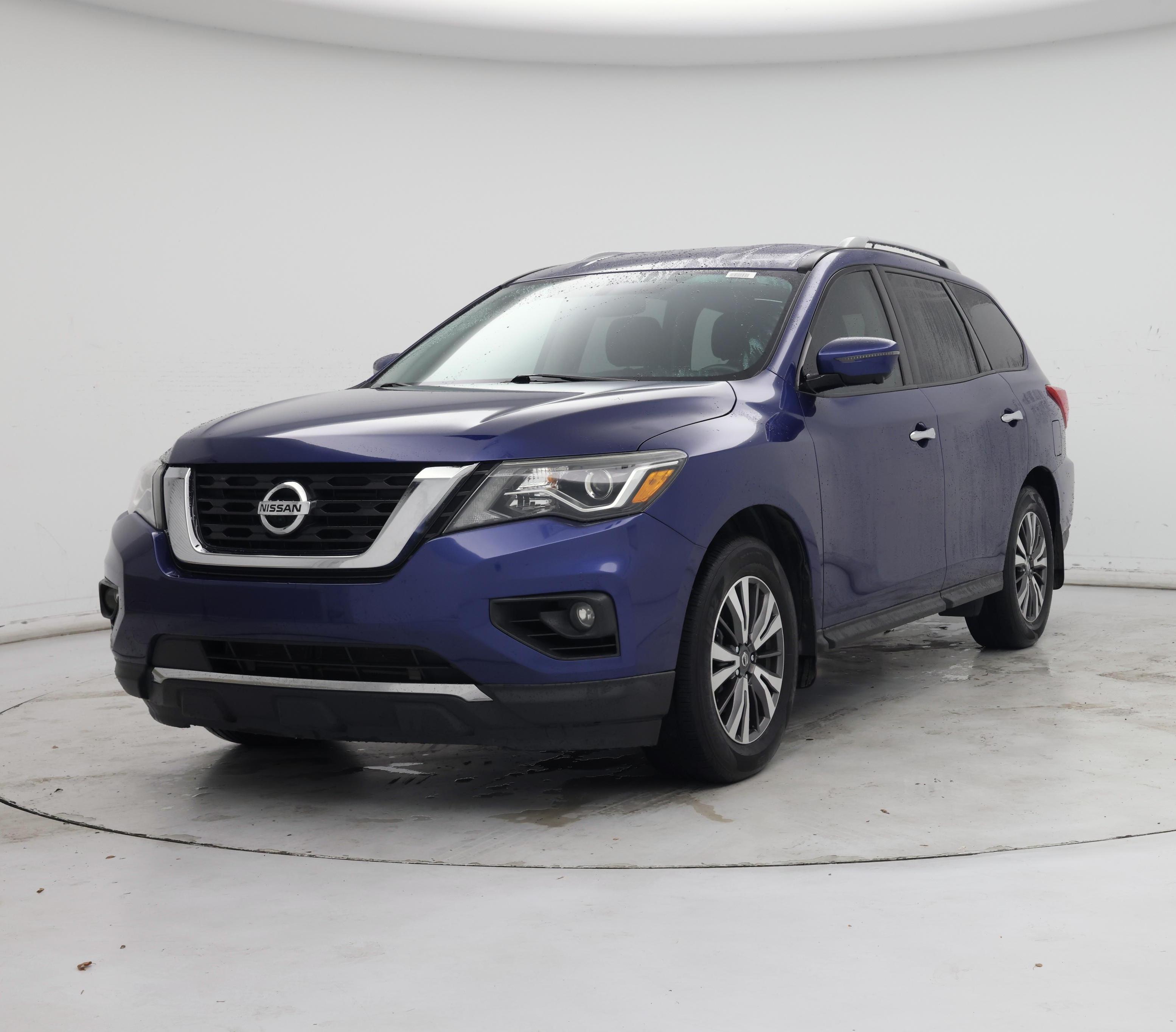 Thumbnail: 2017 Nissan Pathfinder - 4