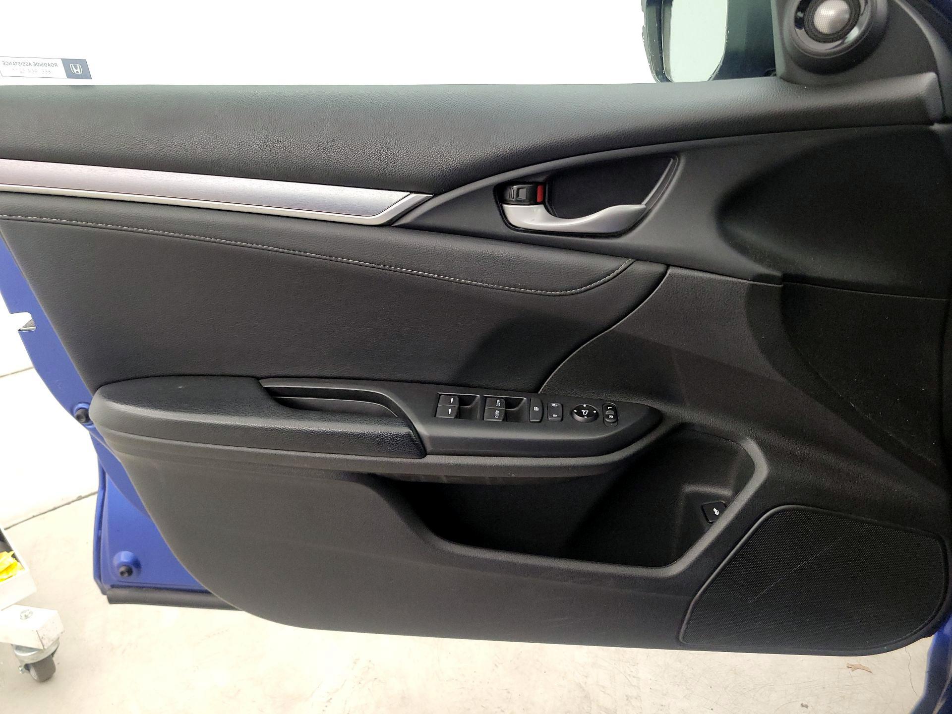 Thumbnail: 2017 Honda Civic - 12