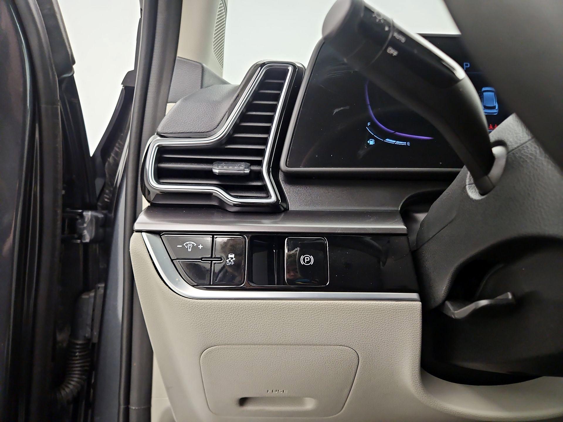 Thumbnail: 2024 Kia Sportage - 13