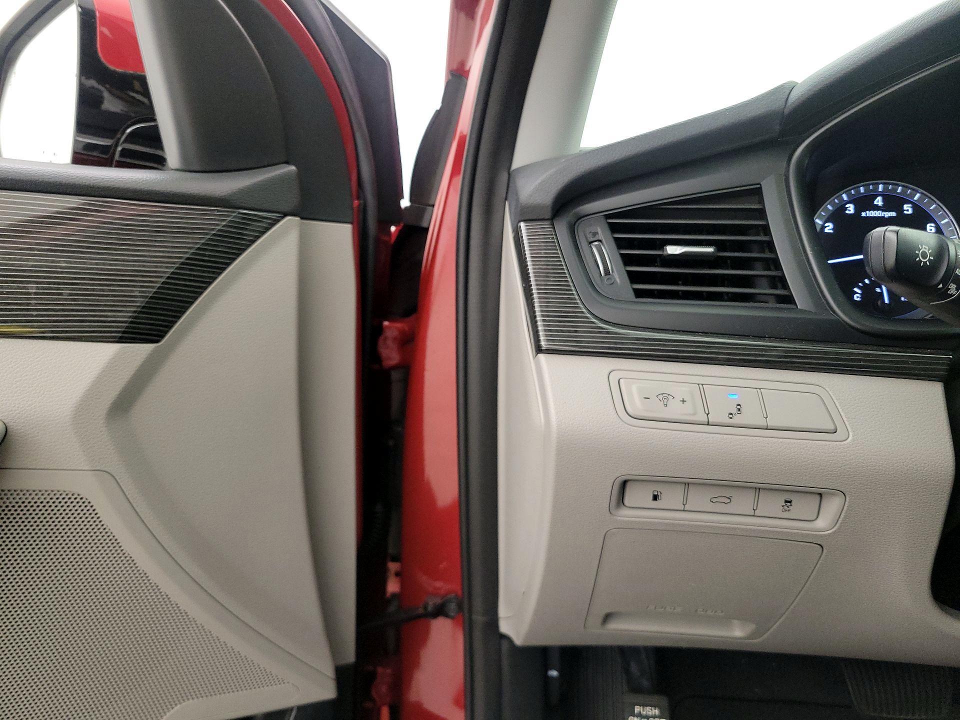 Thumbnail: 2018 Hyundai Sonata - 13