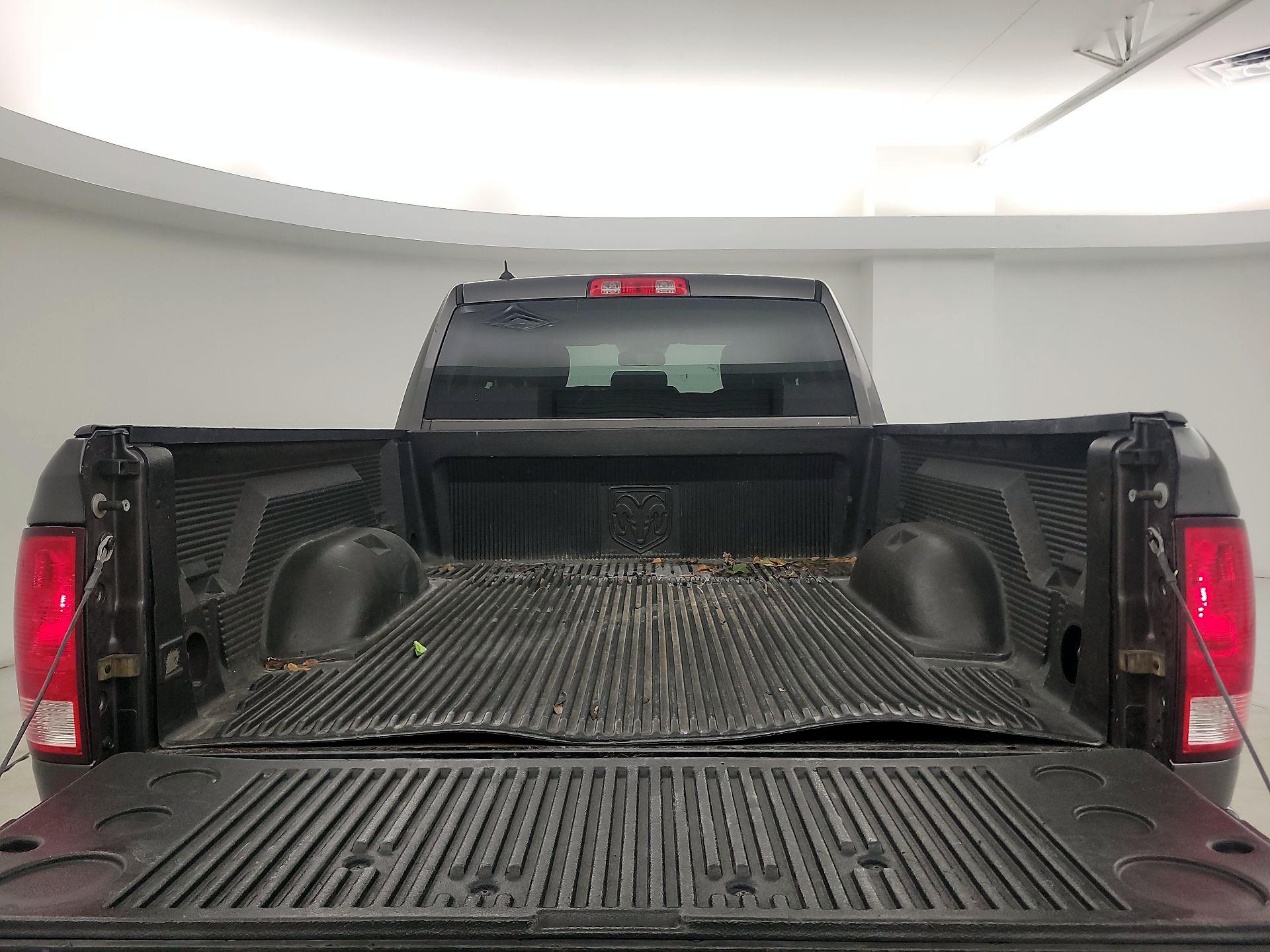 Thumbnail: 2019 RAM 1500 Classic - 20