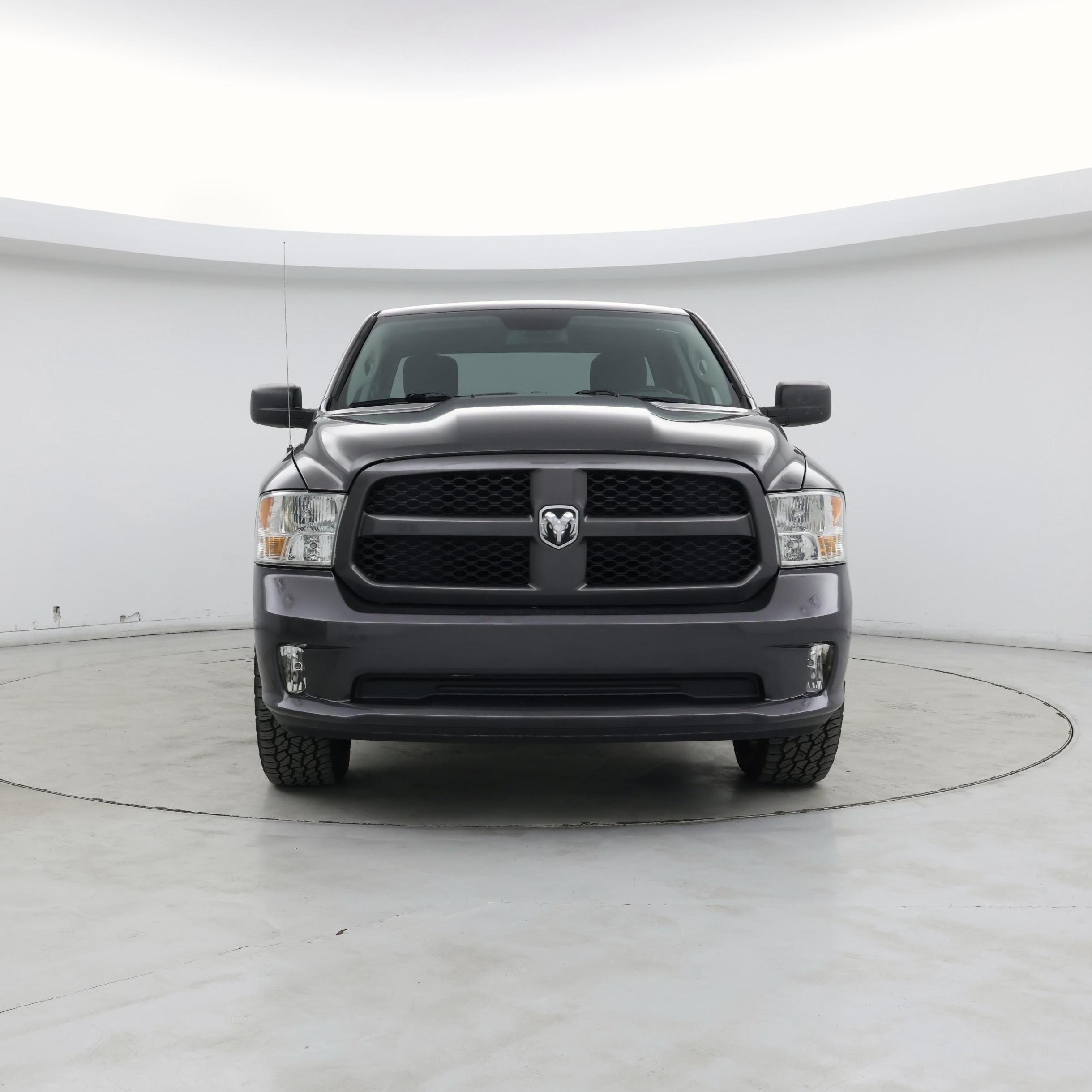 Thumbnail: 2019 RAM 1500 Classic - 5