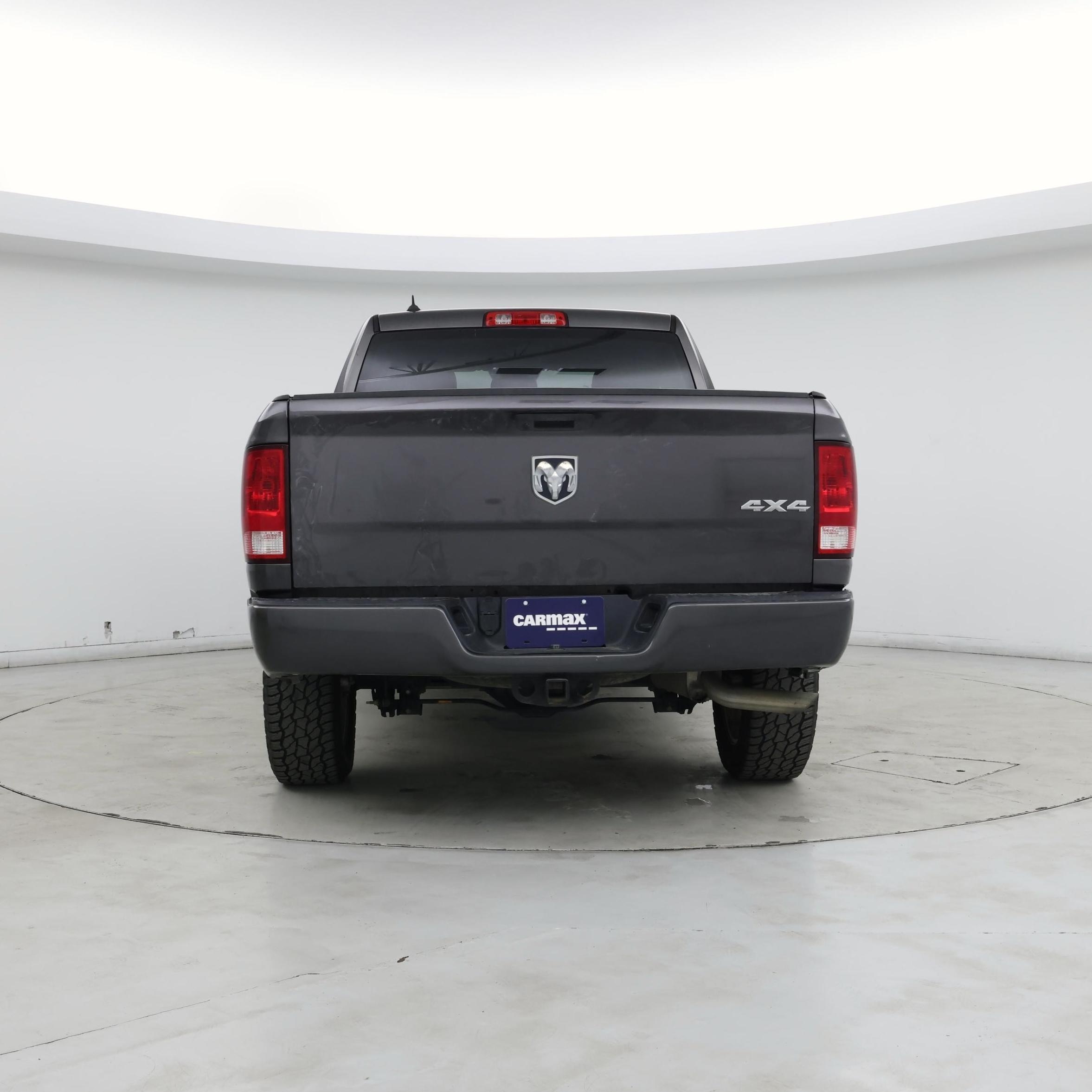 Thumbnail: 2019 RAM 1500 Classic - 6