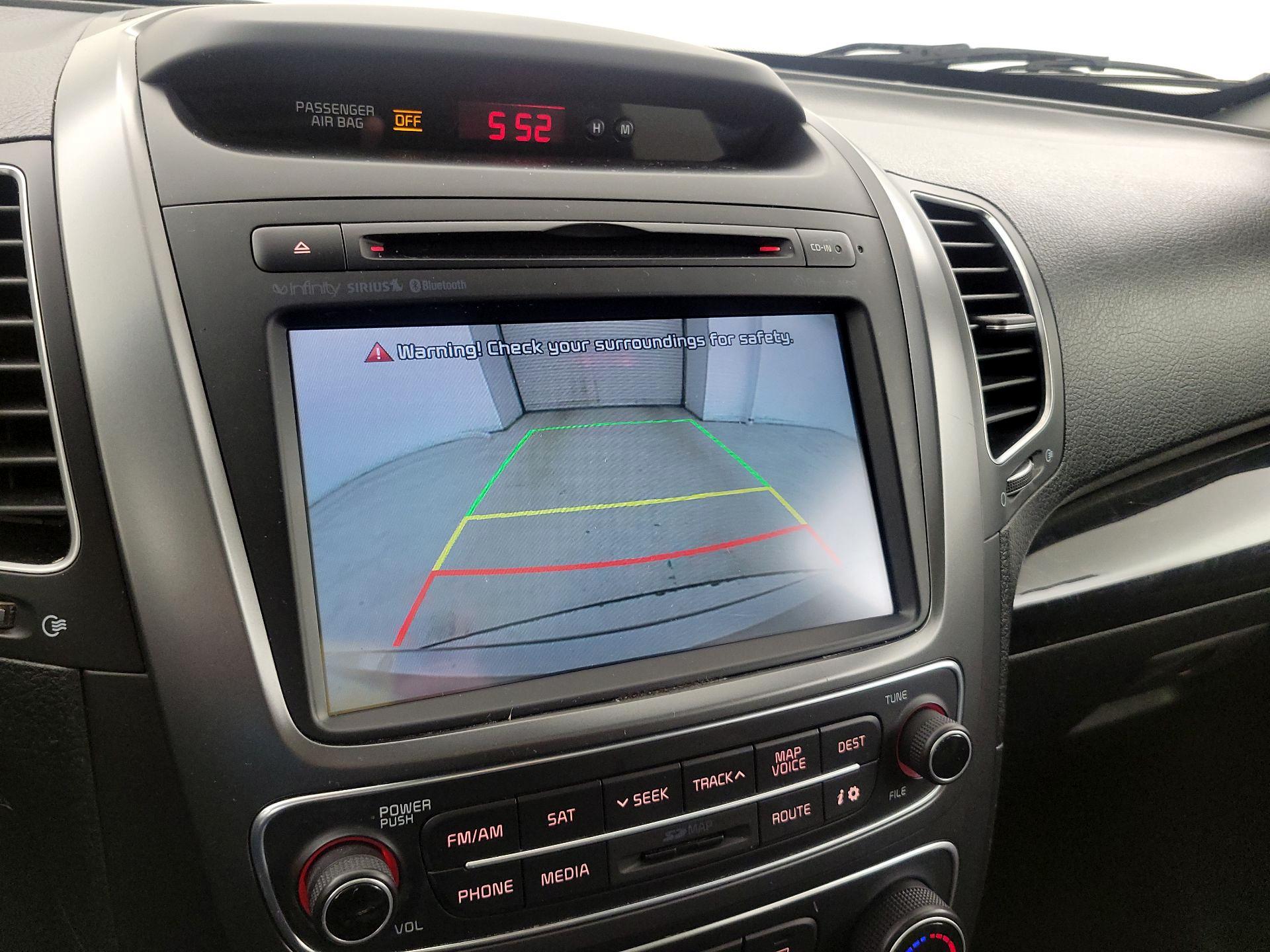 Thumbnail: 2014 Kia Sorento - 15