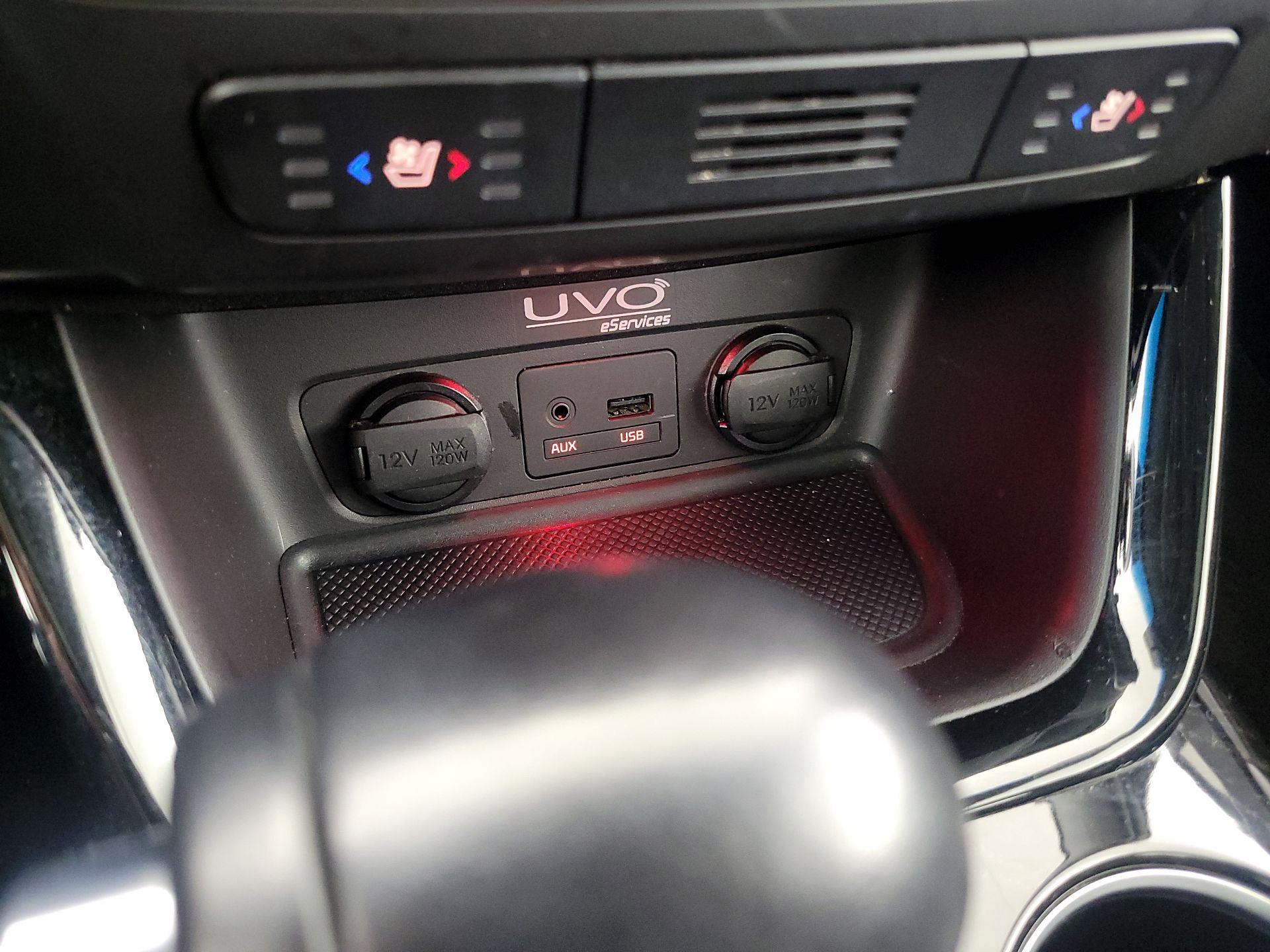 Thumbnail: 2014 Kia Sorento - 19