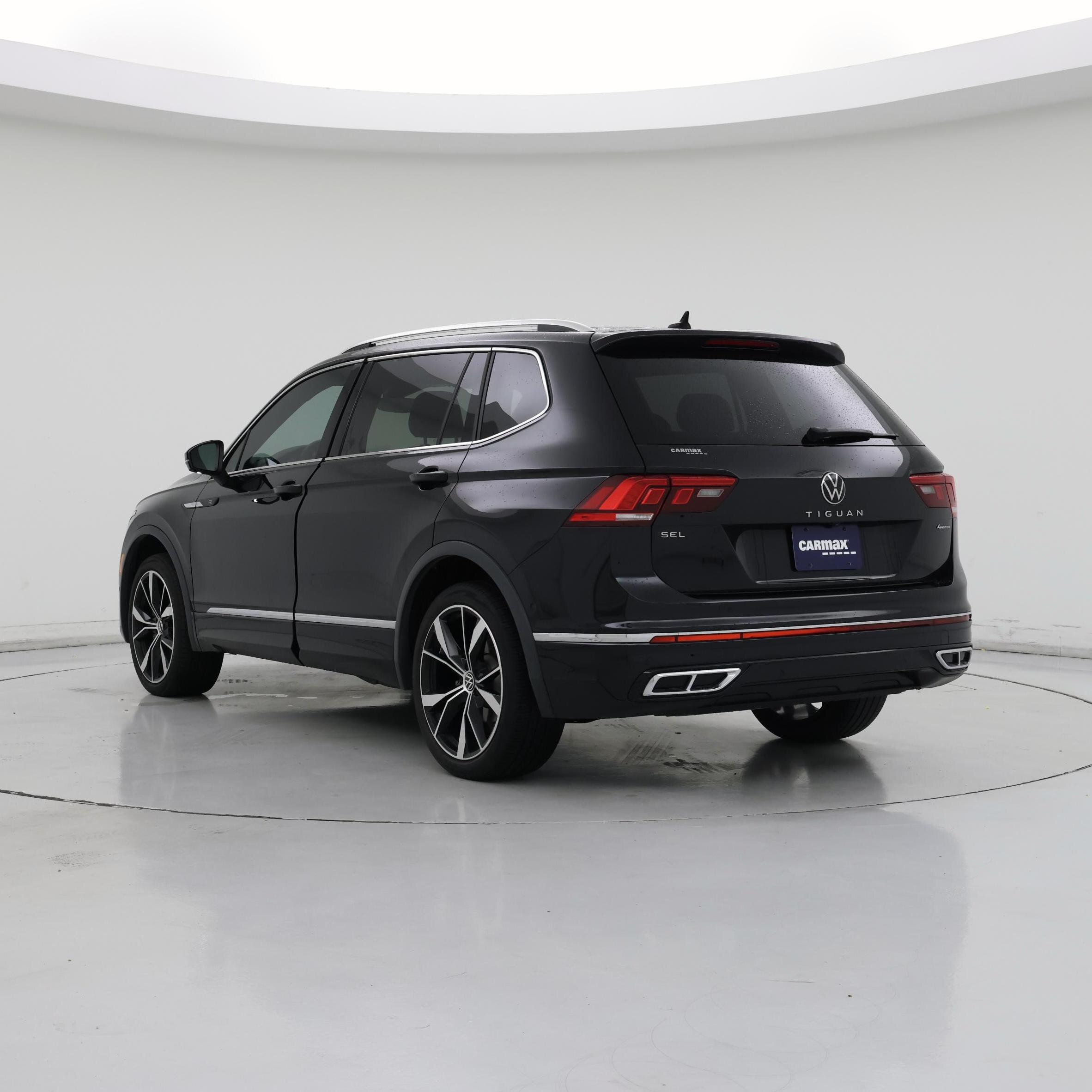 Thumbnail: 2022 Volkswagen Tiguan - 2