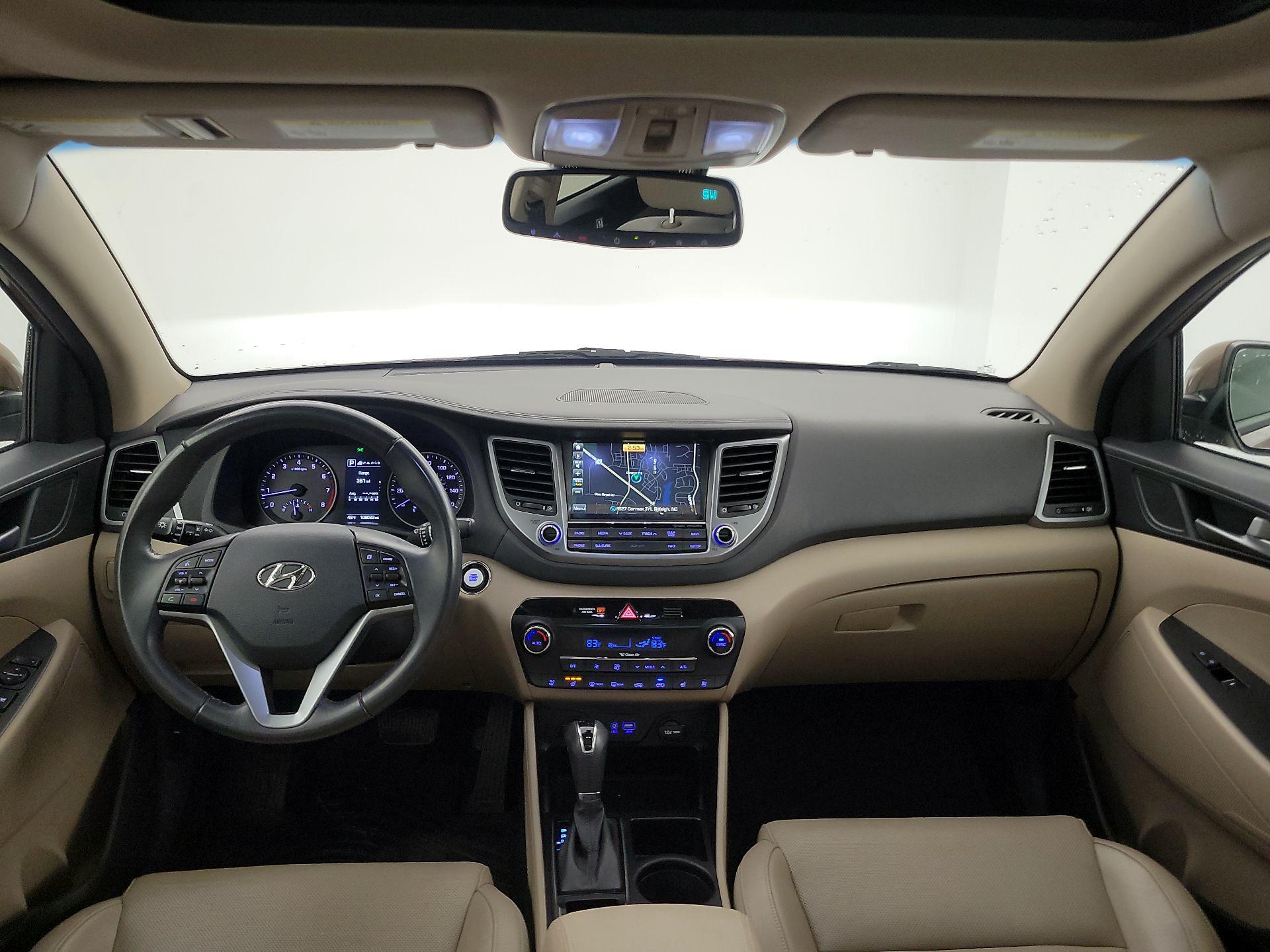 Thumbnail: 2016 Hyundai Tucson - 9